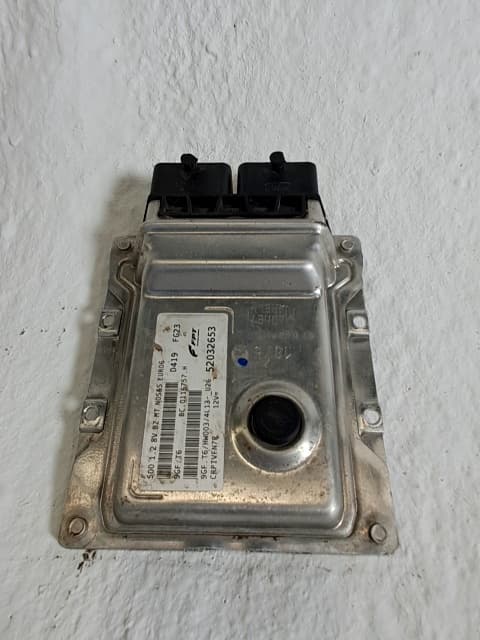 Centralita motor uce FIAT 500 CABRIO (150)