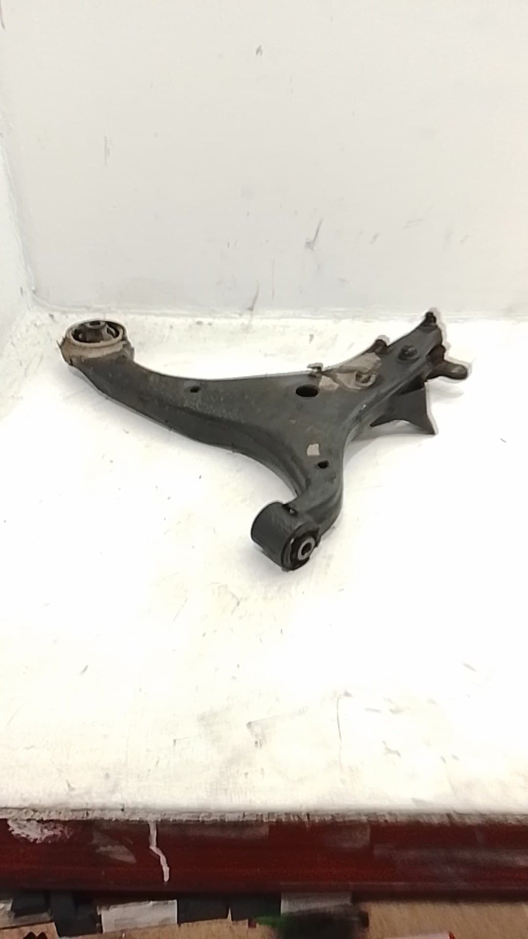 Brazo suspension inferior delantero izquierdo KIA CARENS III MONOSPACE (UN) 2
