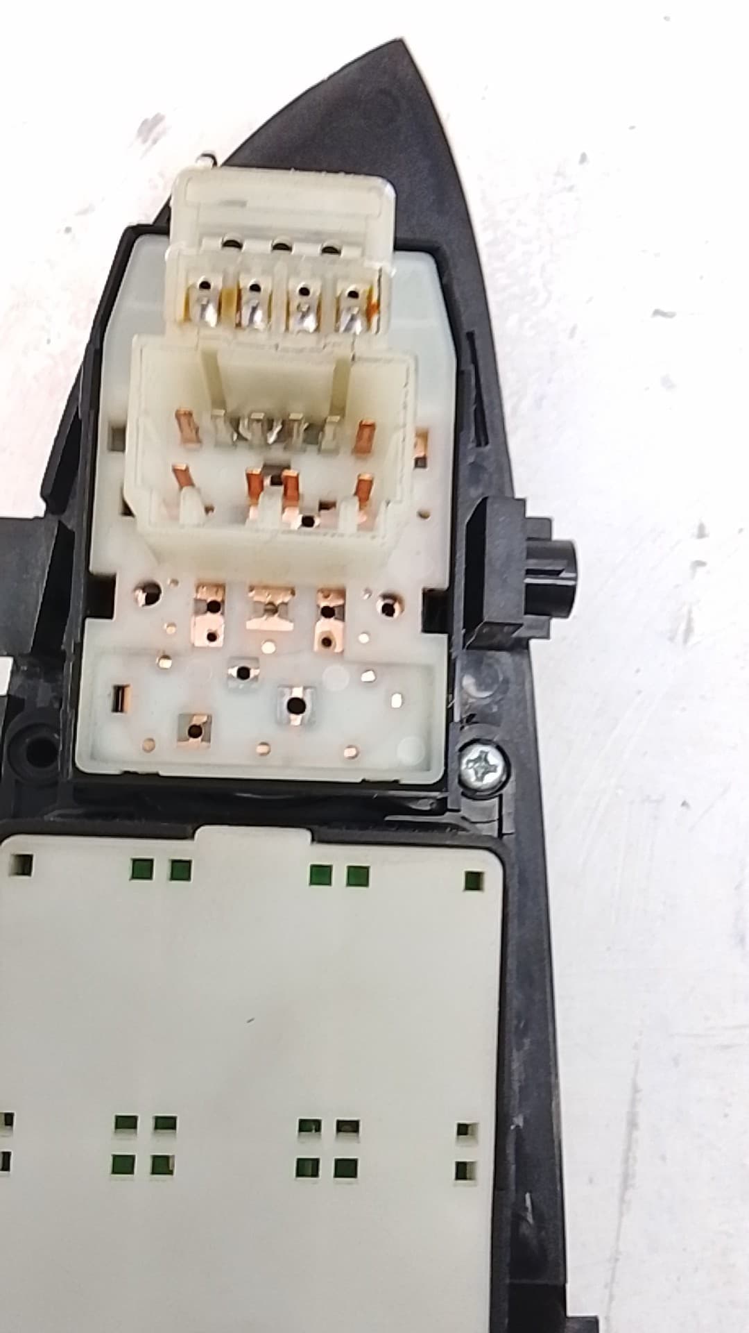 Mando elevalunas delantero izquierdo KIA CARENS III MONOSPACE (UN) 2
