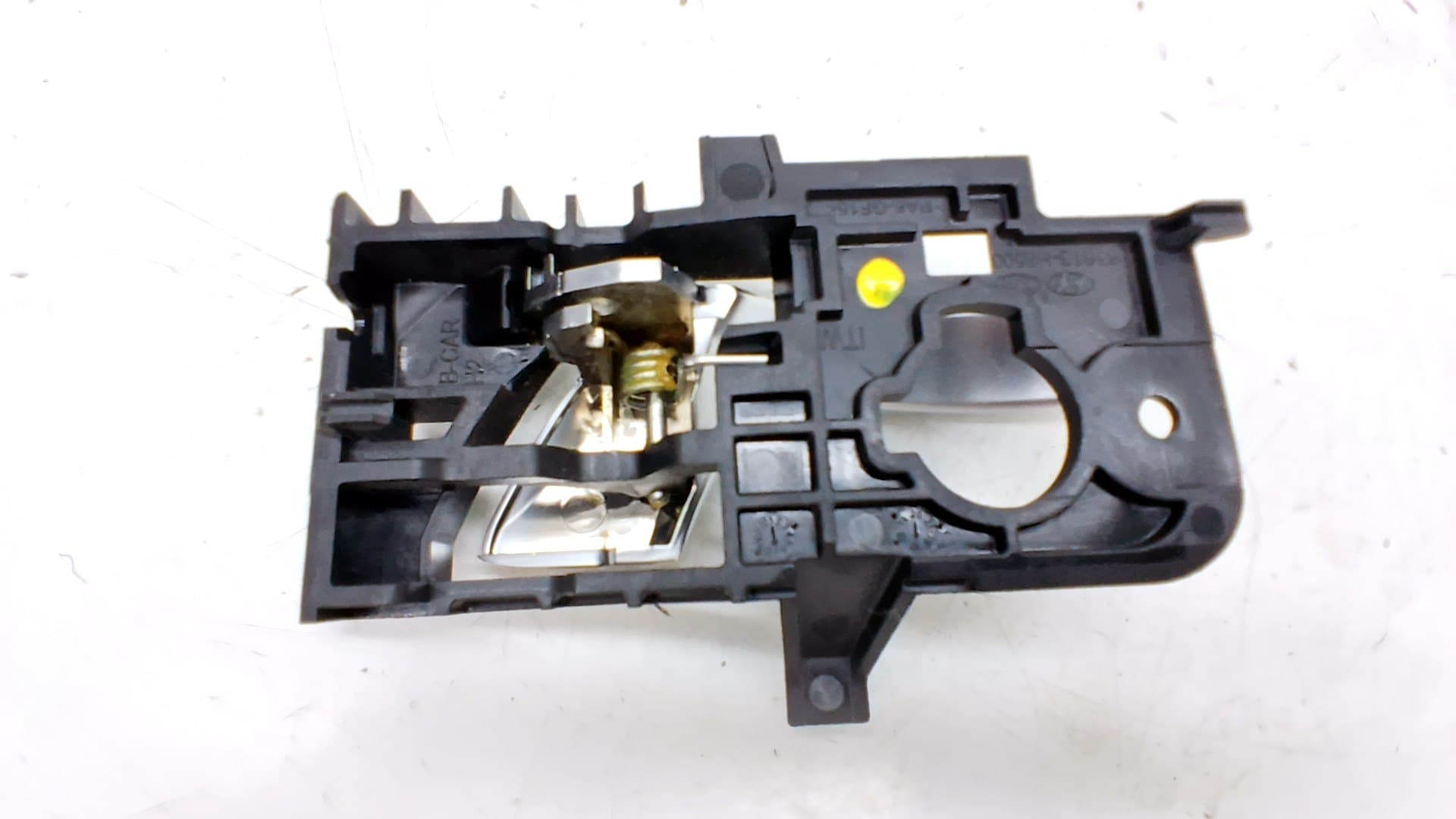 Maneta interior trasera izquierda KIA STONIC 2