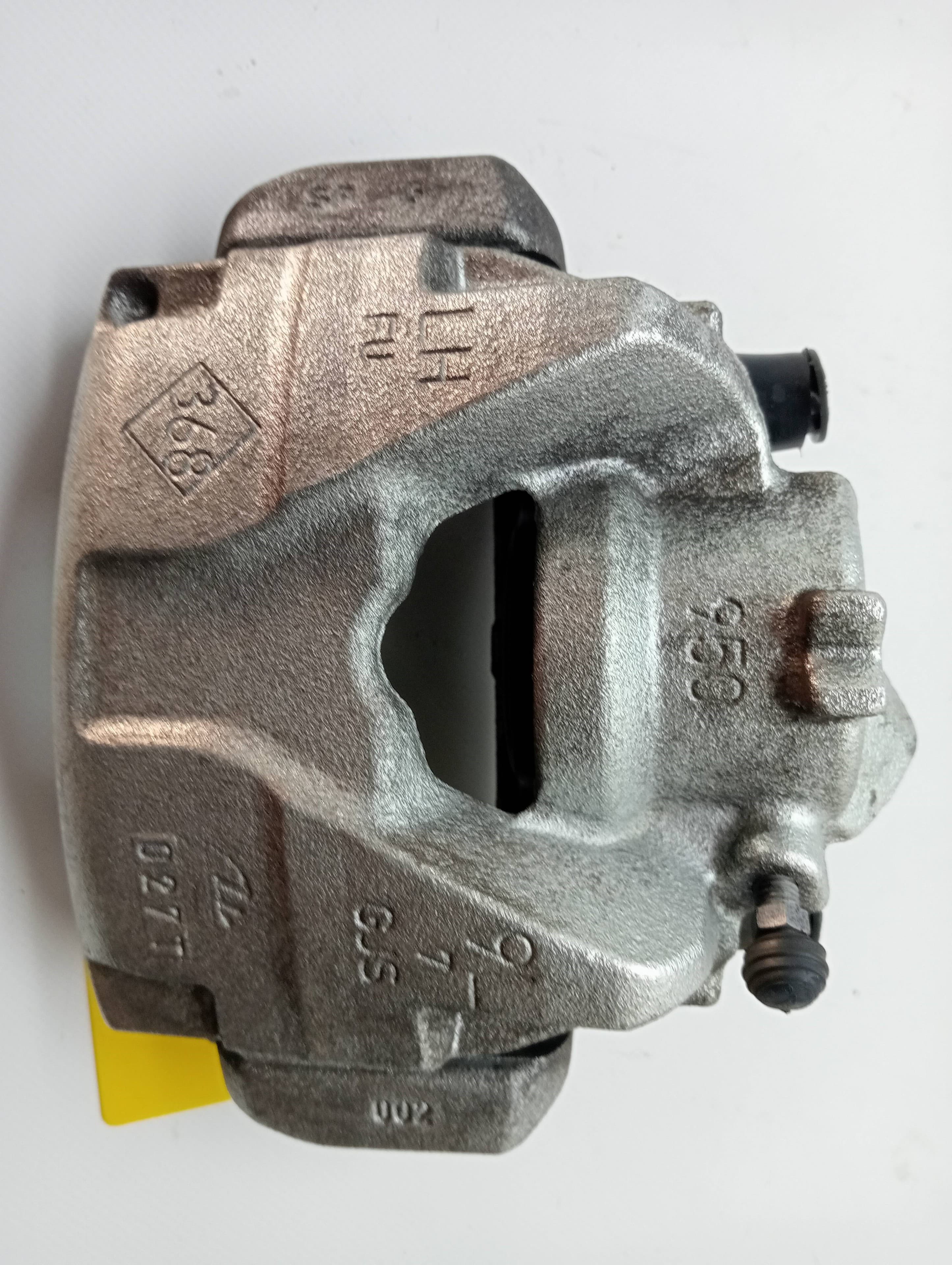 Recambio RENAULT CAPTUR ref. 410018218R 2