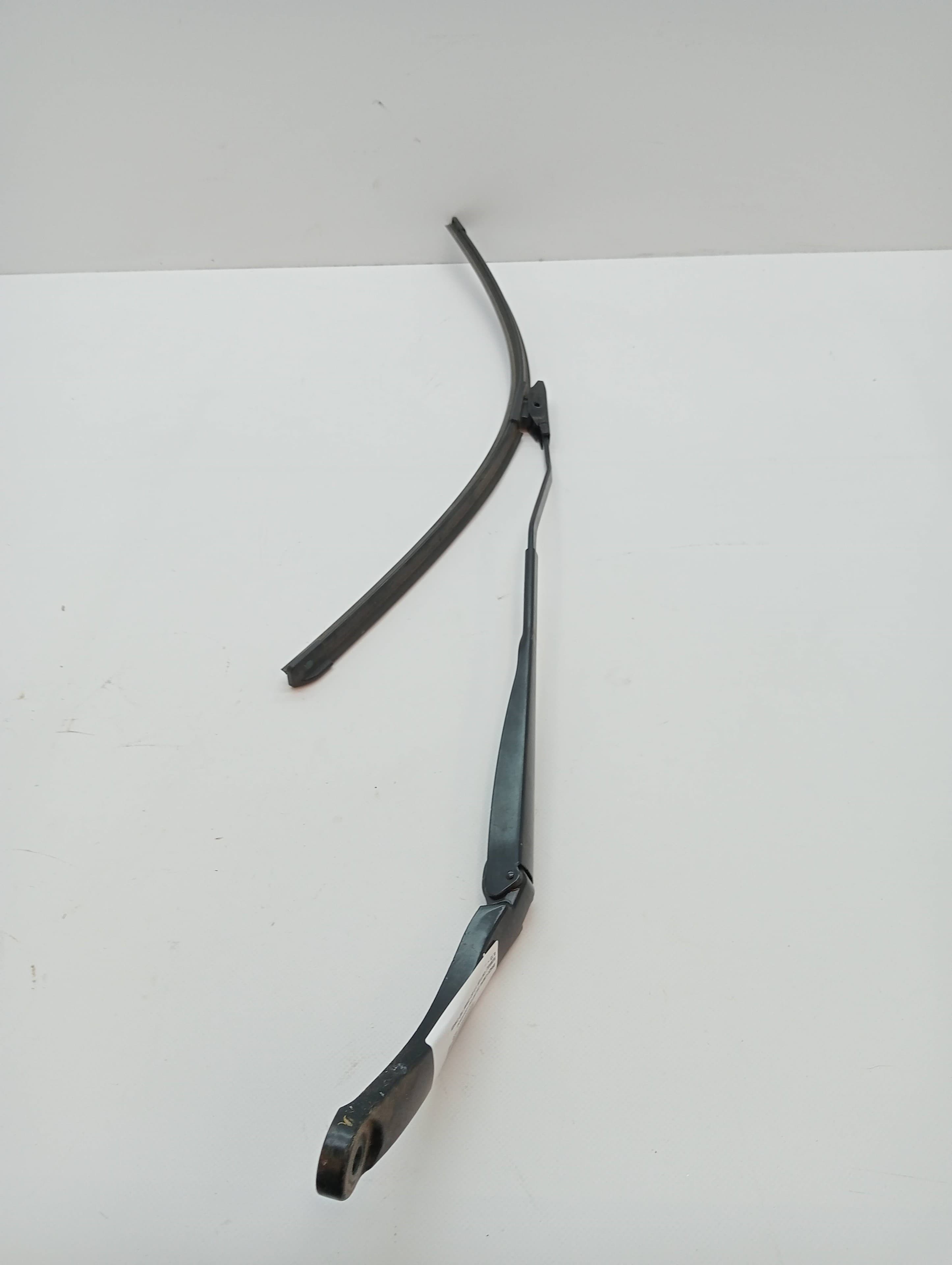 Brazo limpia delantero izquierdo RENAULT CAPTUR 2