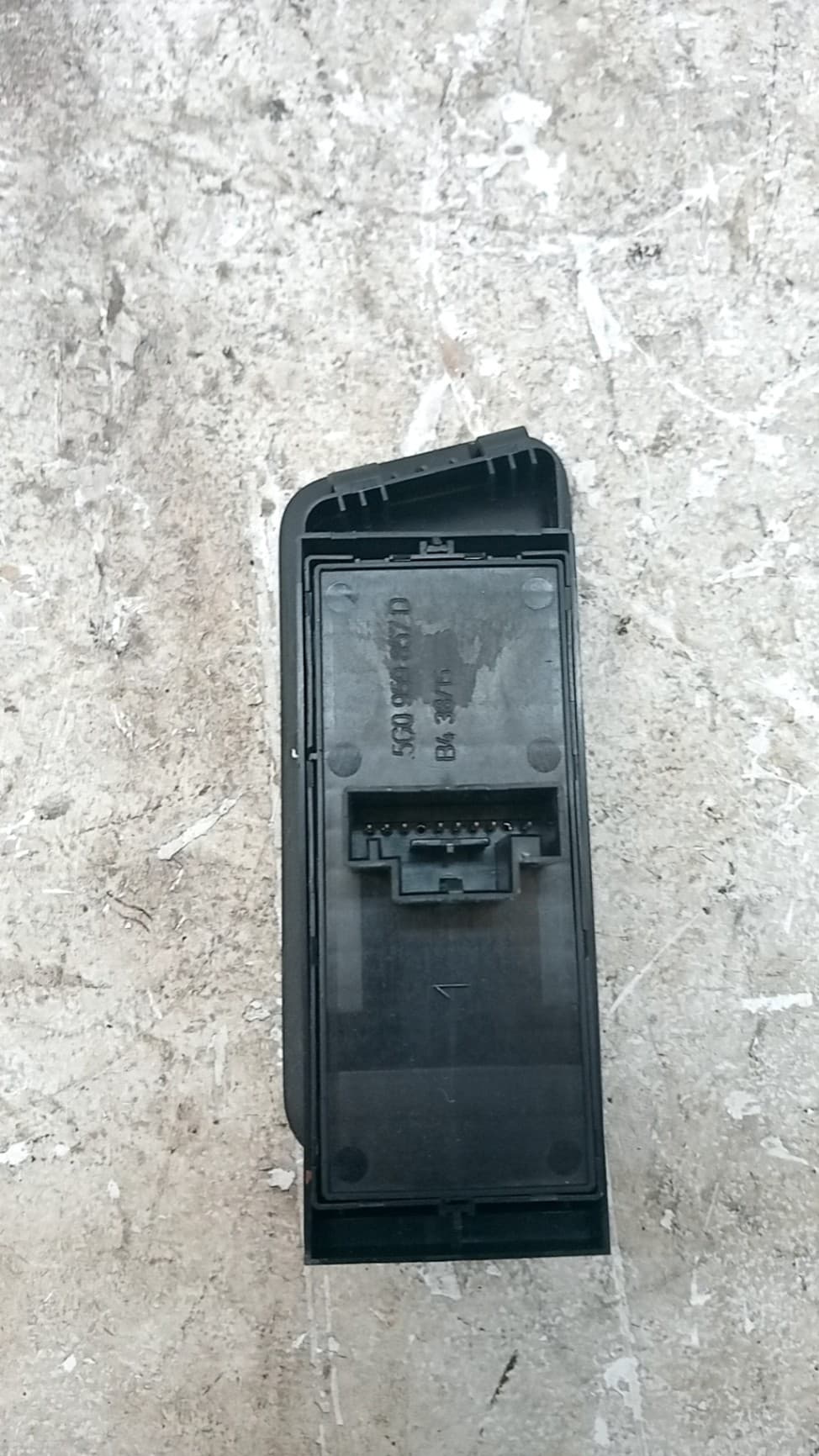 Mando elevalunas delantero izquierdo VOLKSWAGEN GOLF VII LIM 2