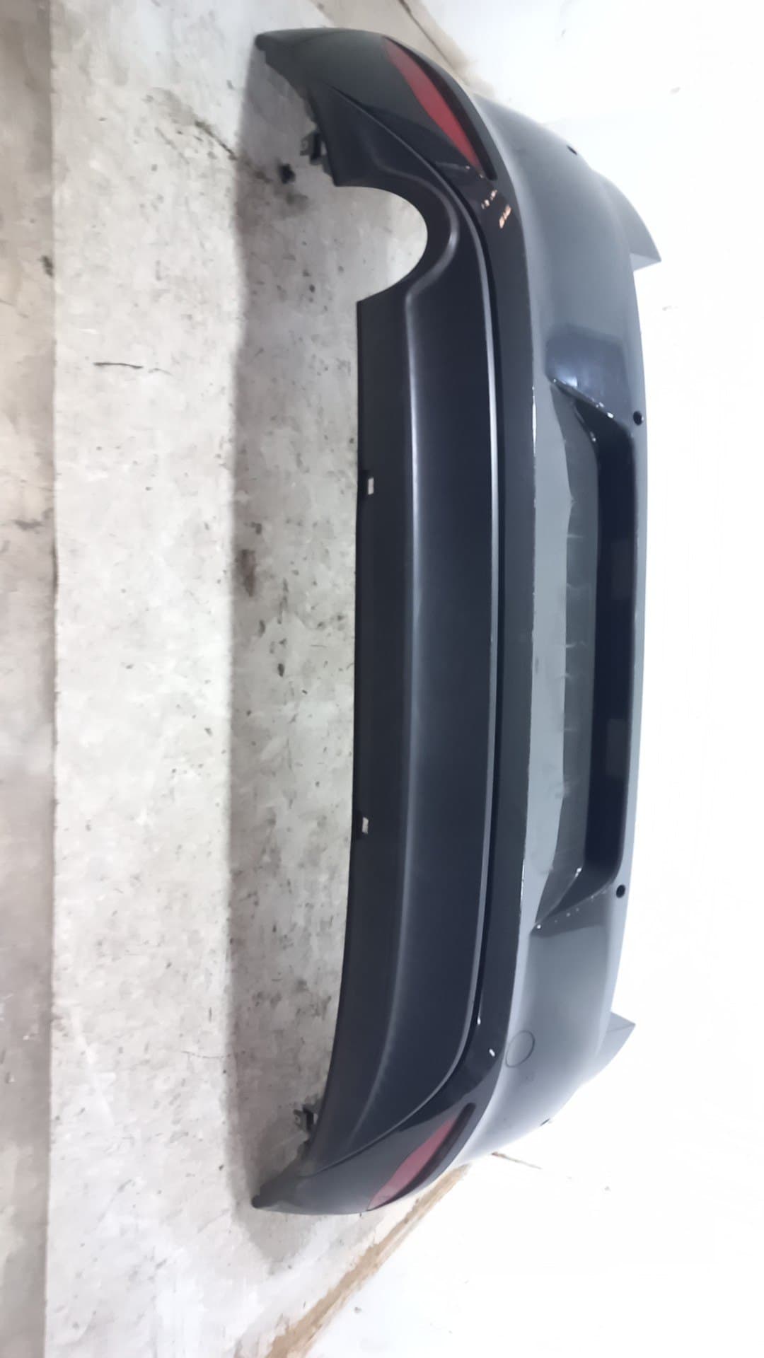 Paragolpes trasero VOLKSWAGEN GOLF VII LIM 3
