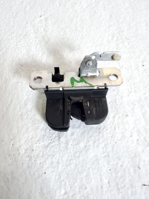 Cerradura maletero / porton SEAT IBIZA (6L1) 4