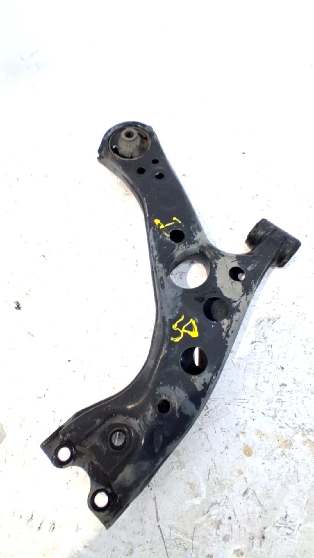 Brazo suspension inferior delantero izquierdo TOYOTA C-HR
