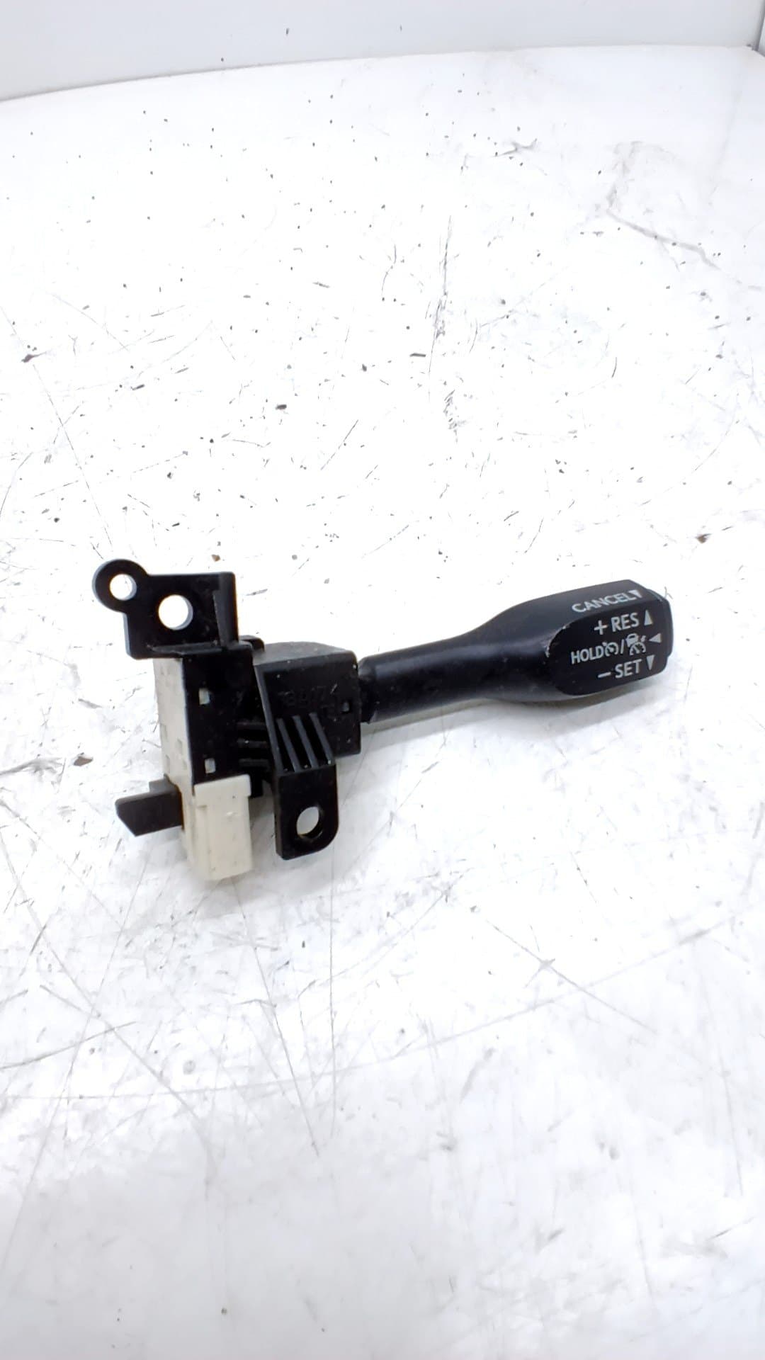 Recambio TOYOTA C-HR ref. 8463247010
