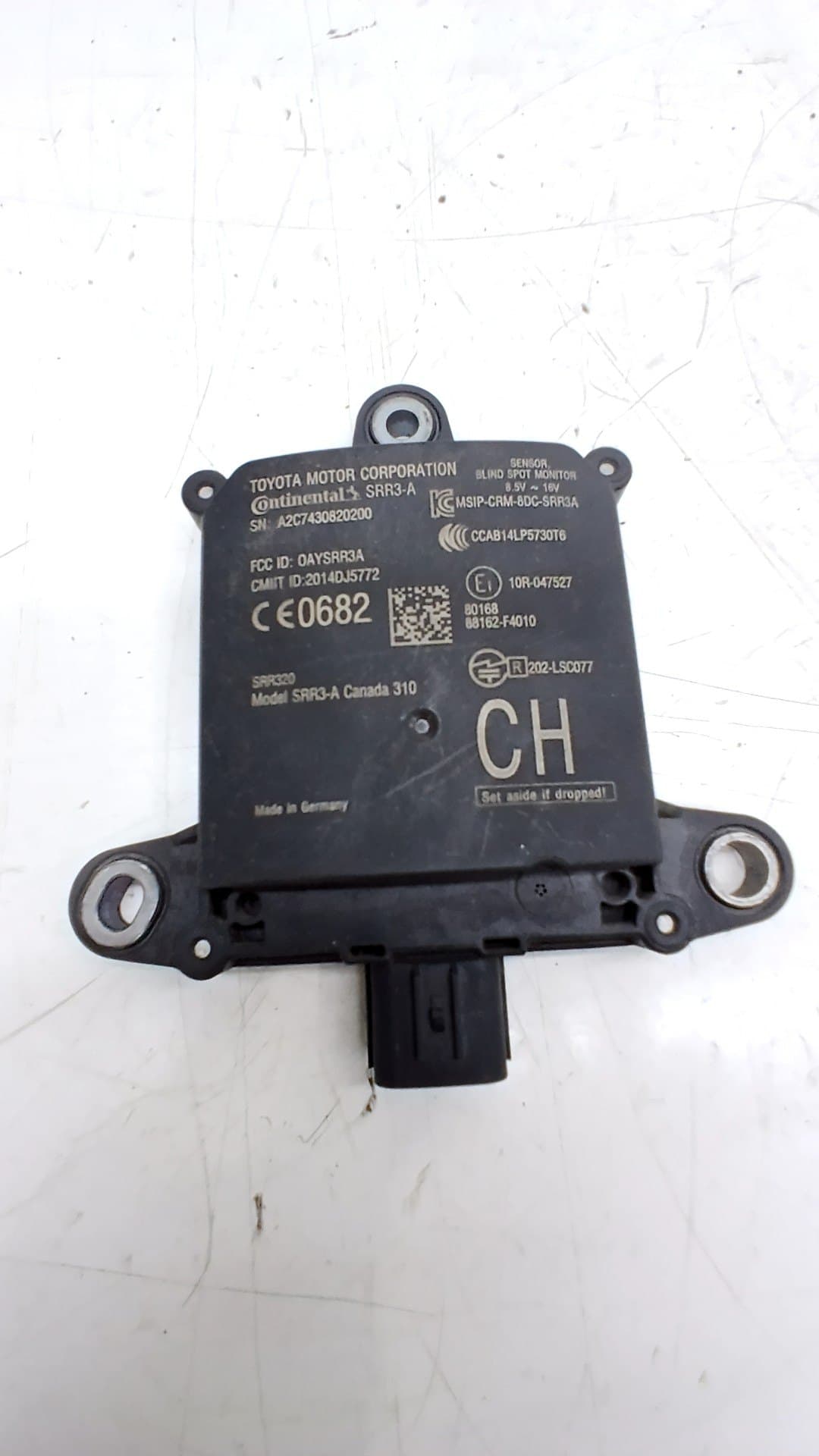 Recambio TOYOTA C-HR ref. 88162F4010