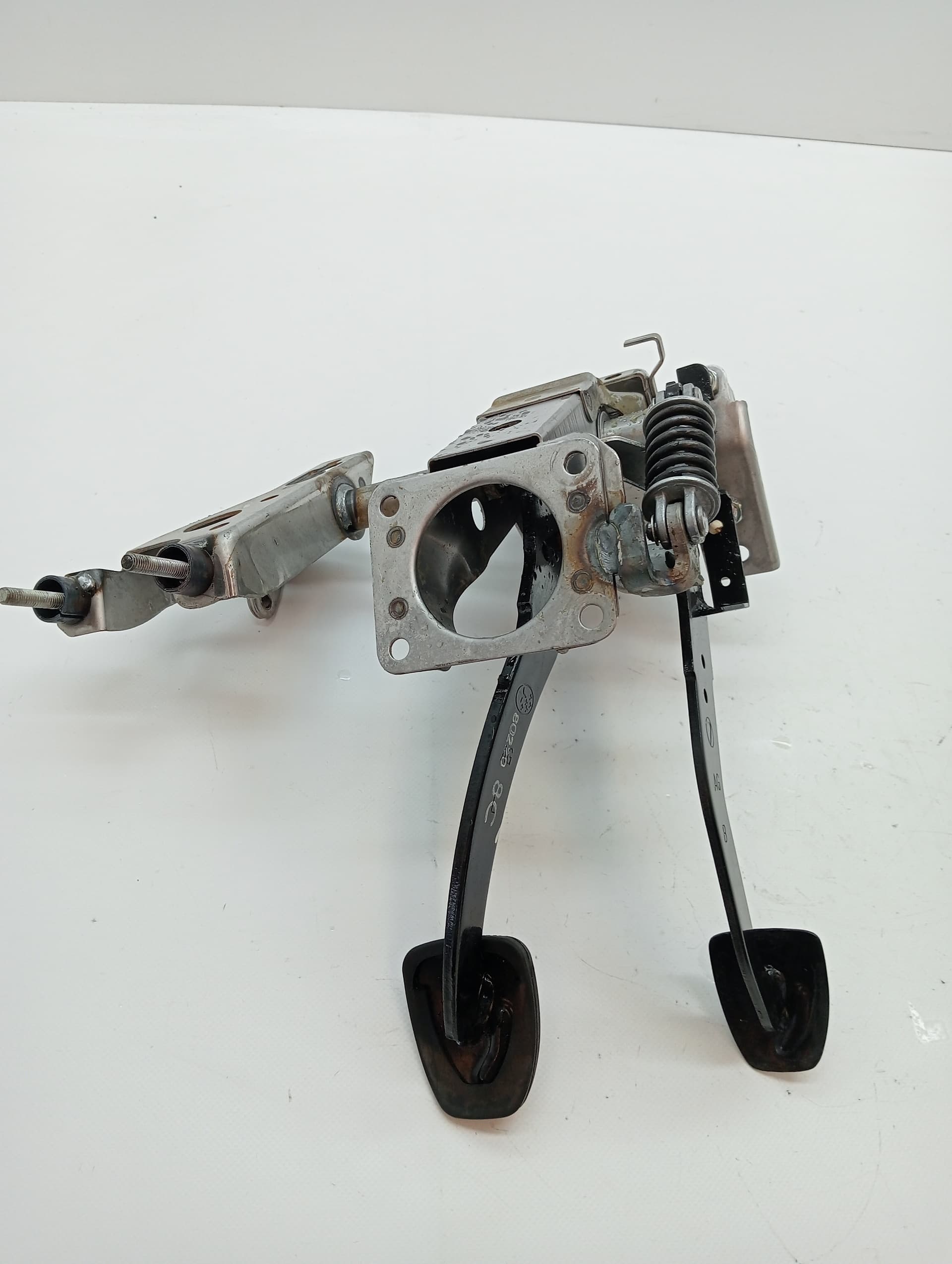 Pedal embrague SUBARU LEGACY FAMILIAR/OUTBACK B13 (BP) 2