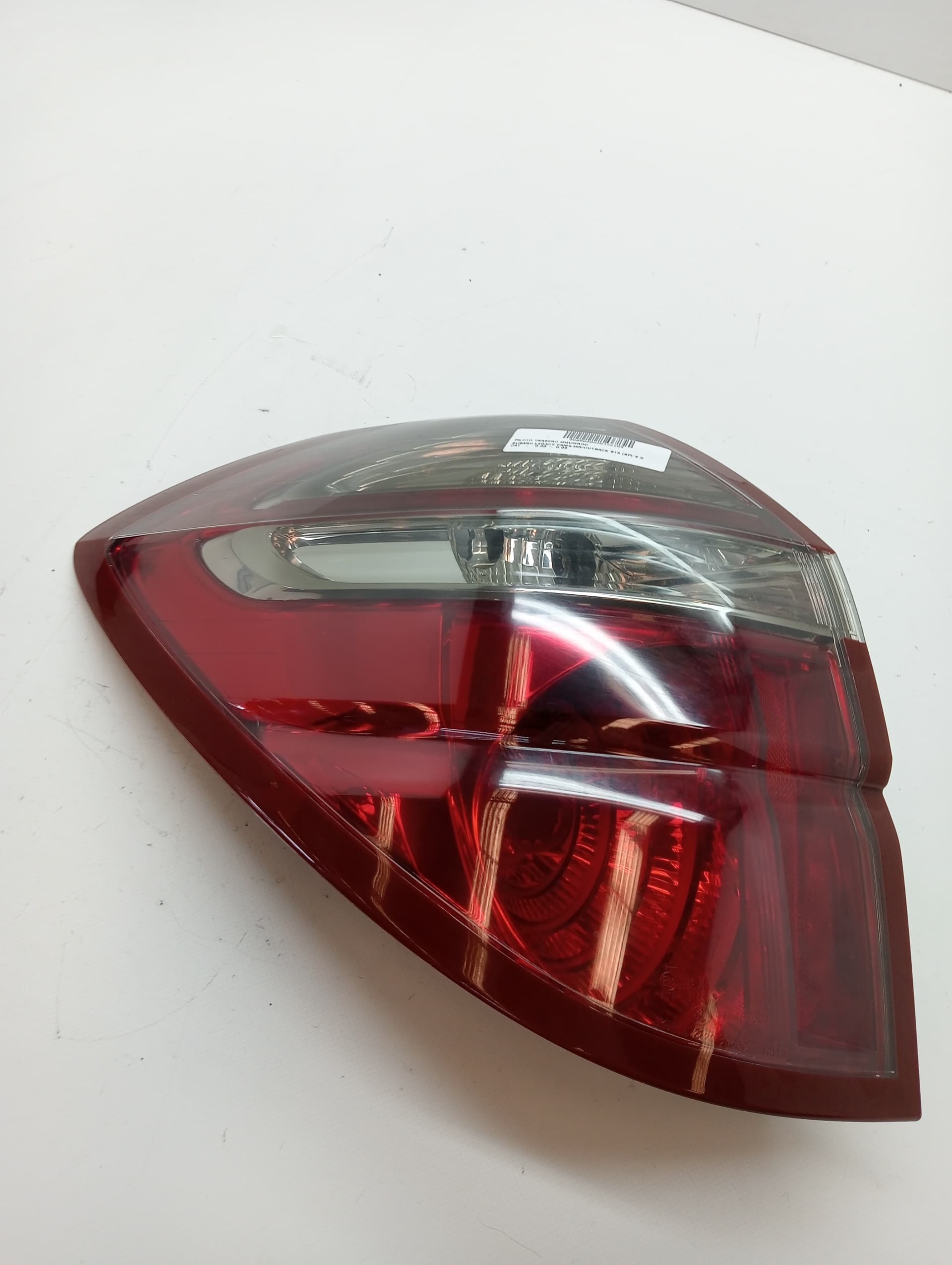 Piloto trasero izquierdo SUBARU LEGACY FAMILIAR/OUTBACK B13 (BP)