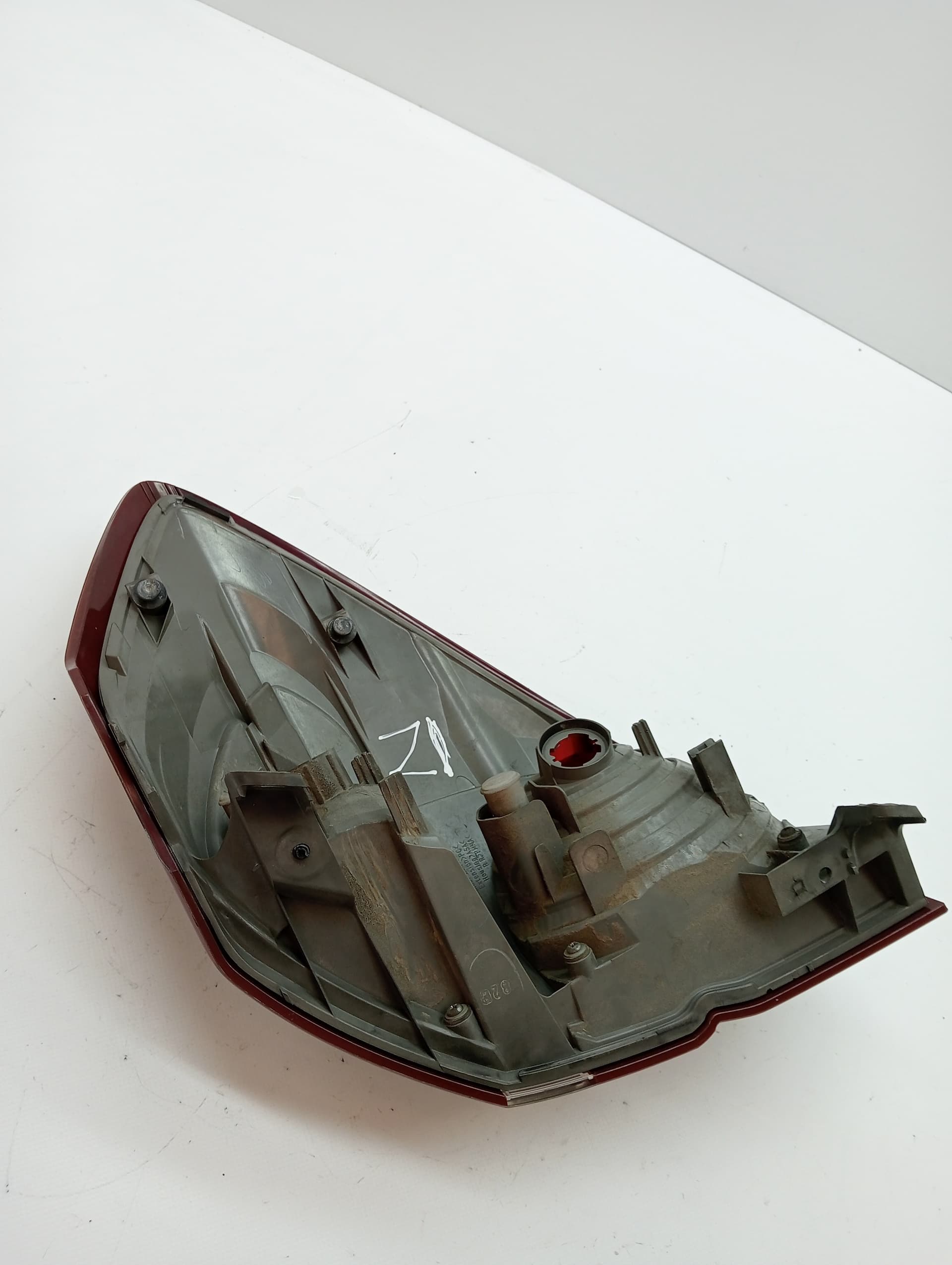 Piloto trasero izquierdo SUBARU LEGACY FAMILIAR/OUTBACK B13 (BP) 3