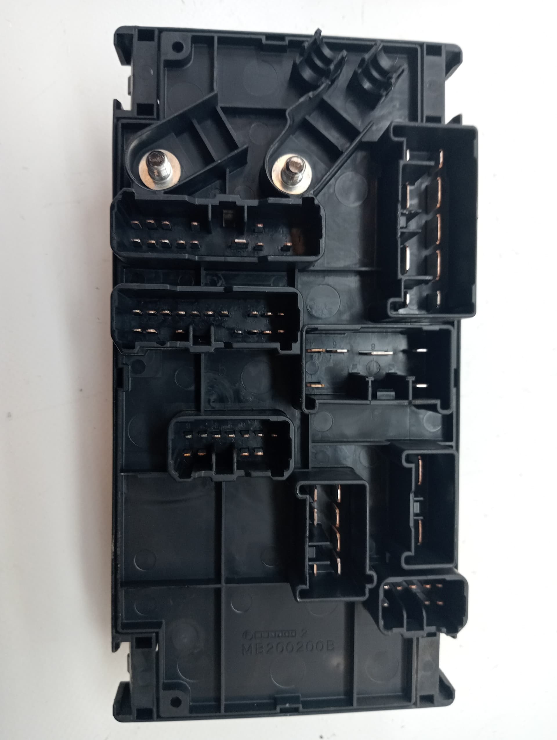 Caja reles / fusibles SUBARU LEGACY FAMILIAR/OUTBACK B13 (BP) 2
