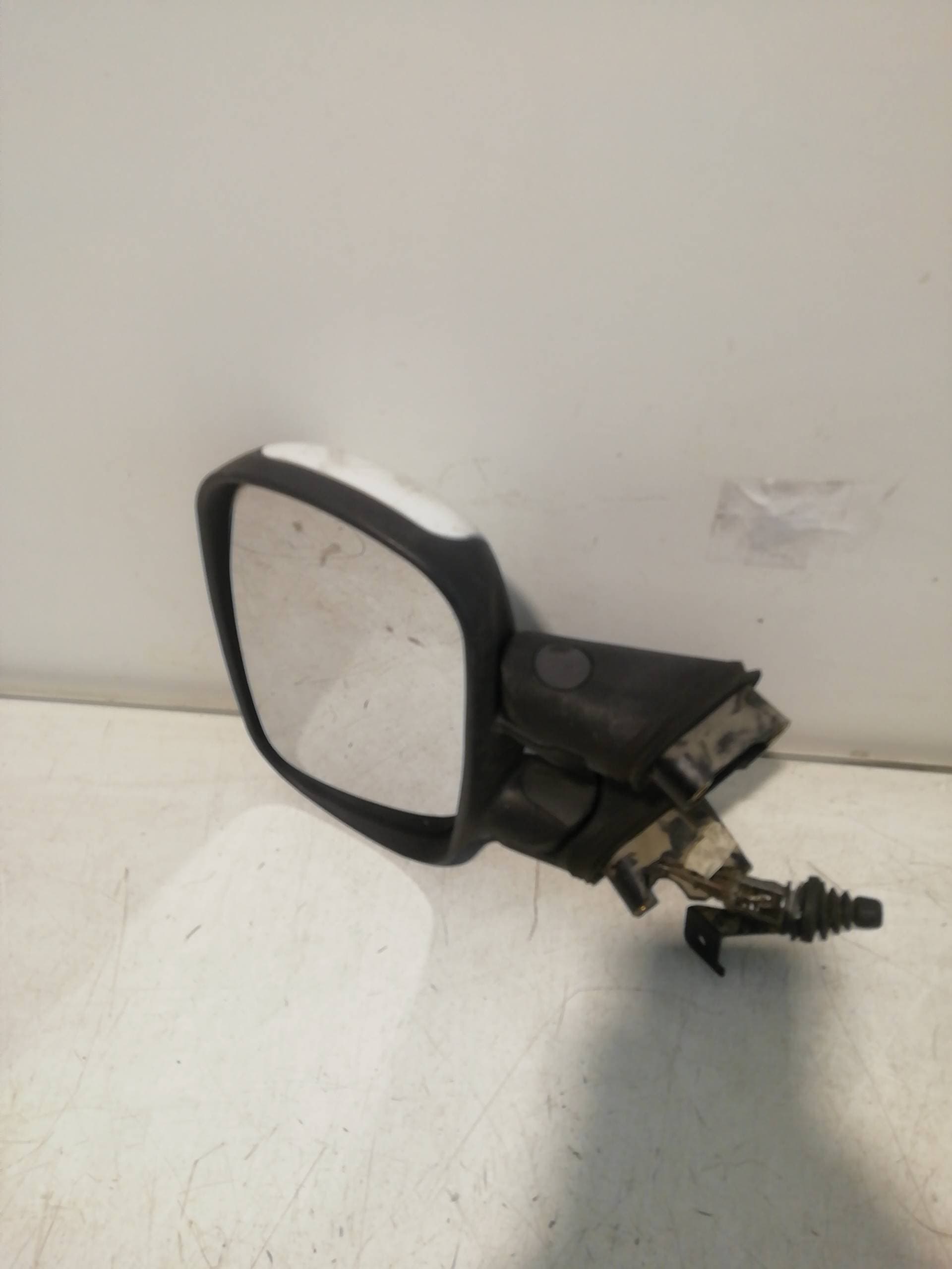 Retrovisor izquierdo FIAT DOBLO CARGO (223)