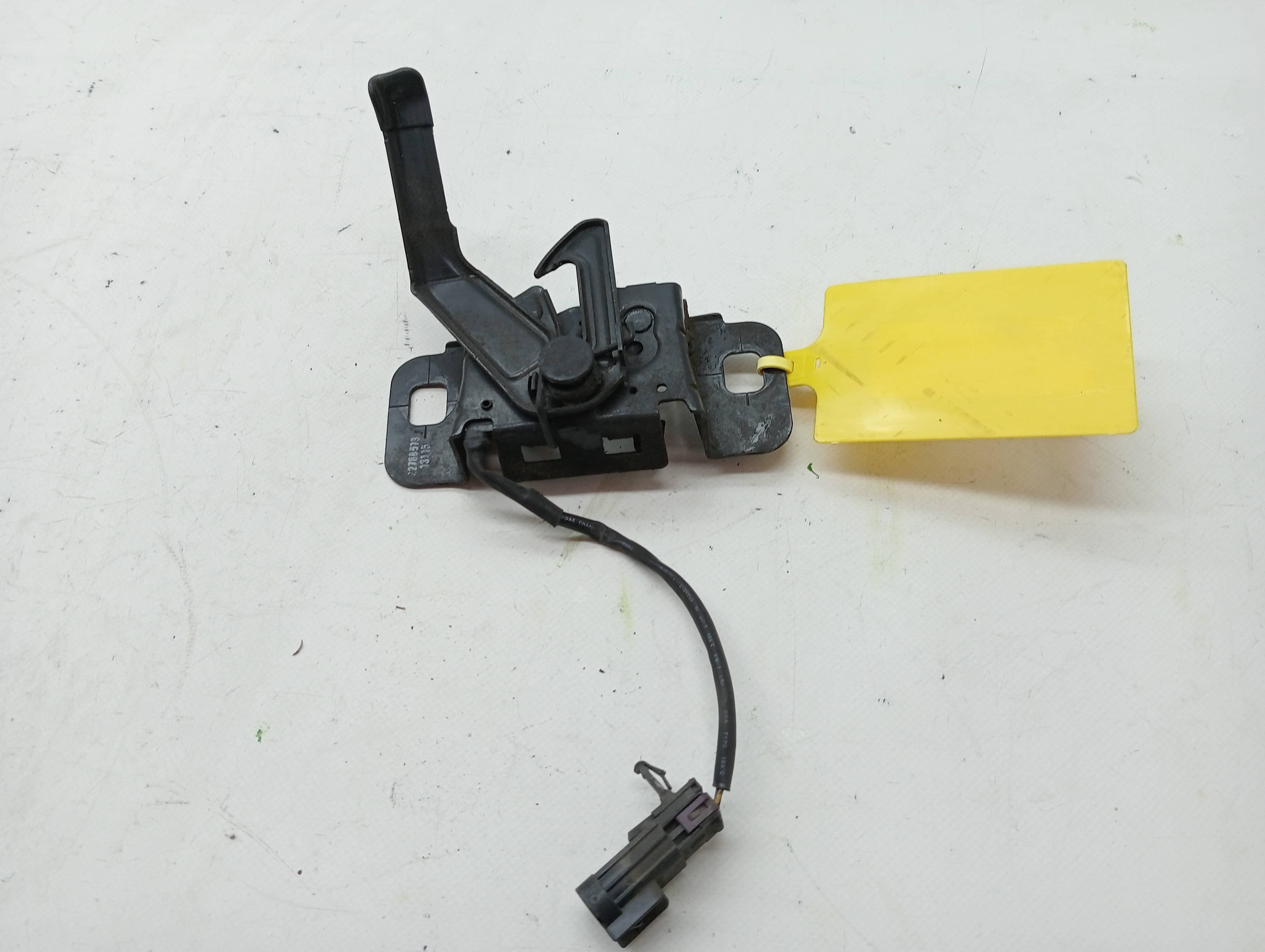 Cerradura capot OPEL INSIGNIA BERLINA 2