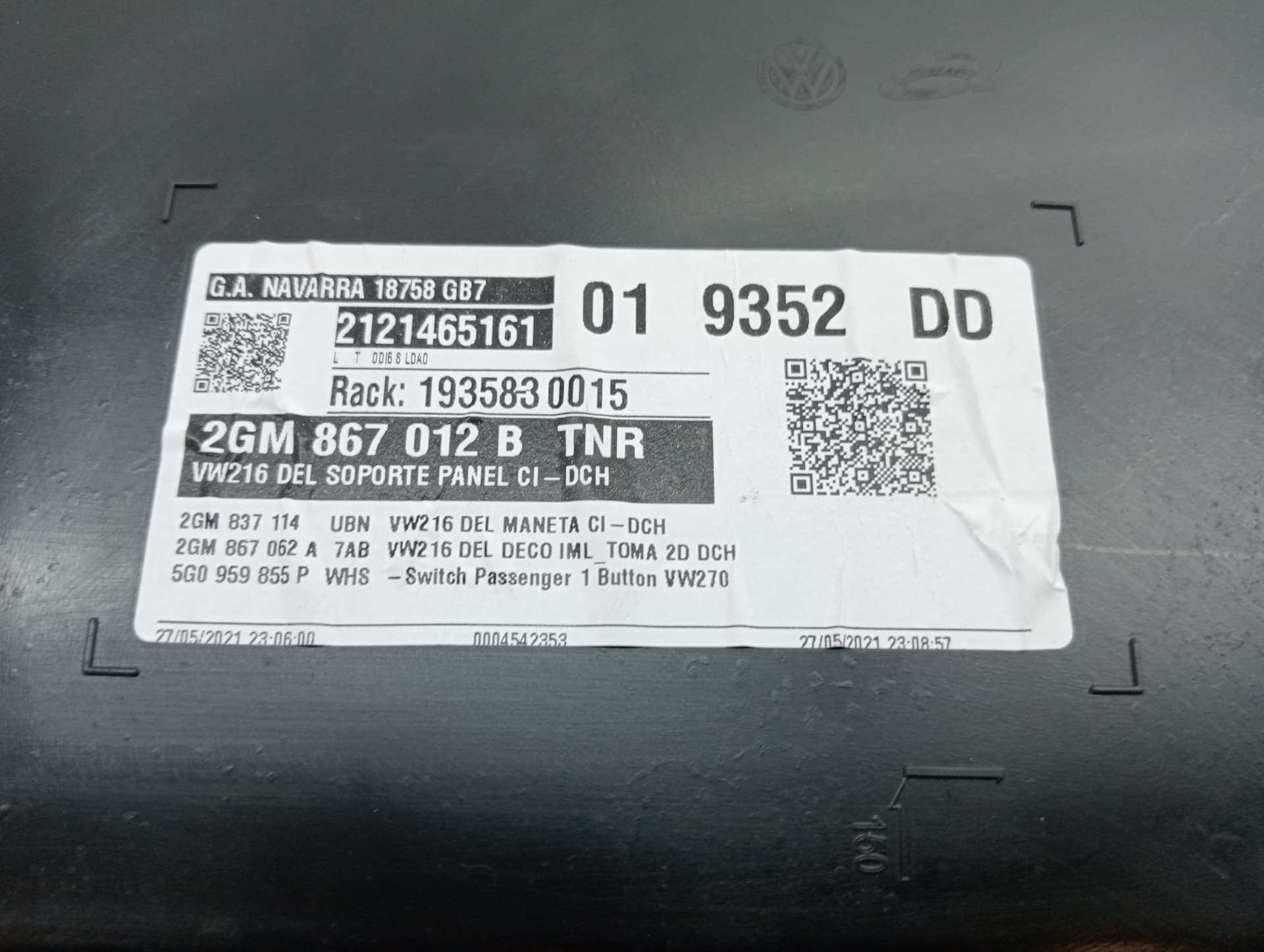 Guarnecido puerta delantera derecha VOLKSWAGEN T-CROSS 3