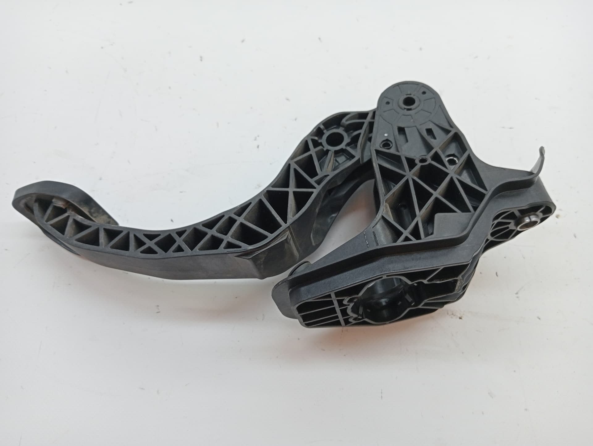 Pedal embrague VOLKSWAGEN T-CROSS 4