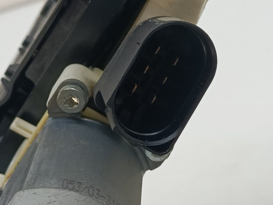 Elevalunas delantero derecho BMW SERIE 5 BERLINA (E60) 3
