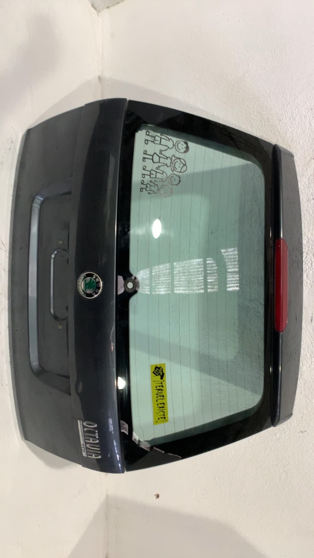 Porton trasero SKODA OCTAVIA BERLINA (1U2)