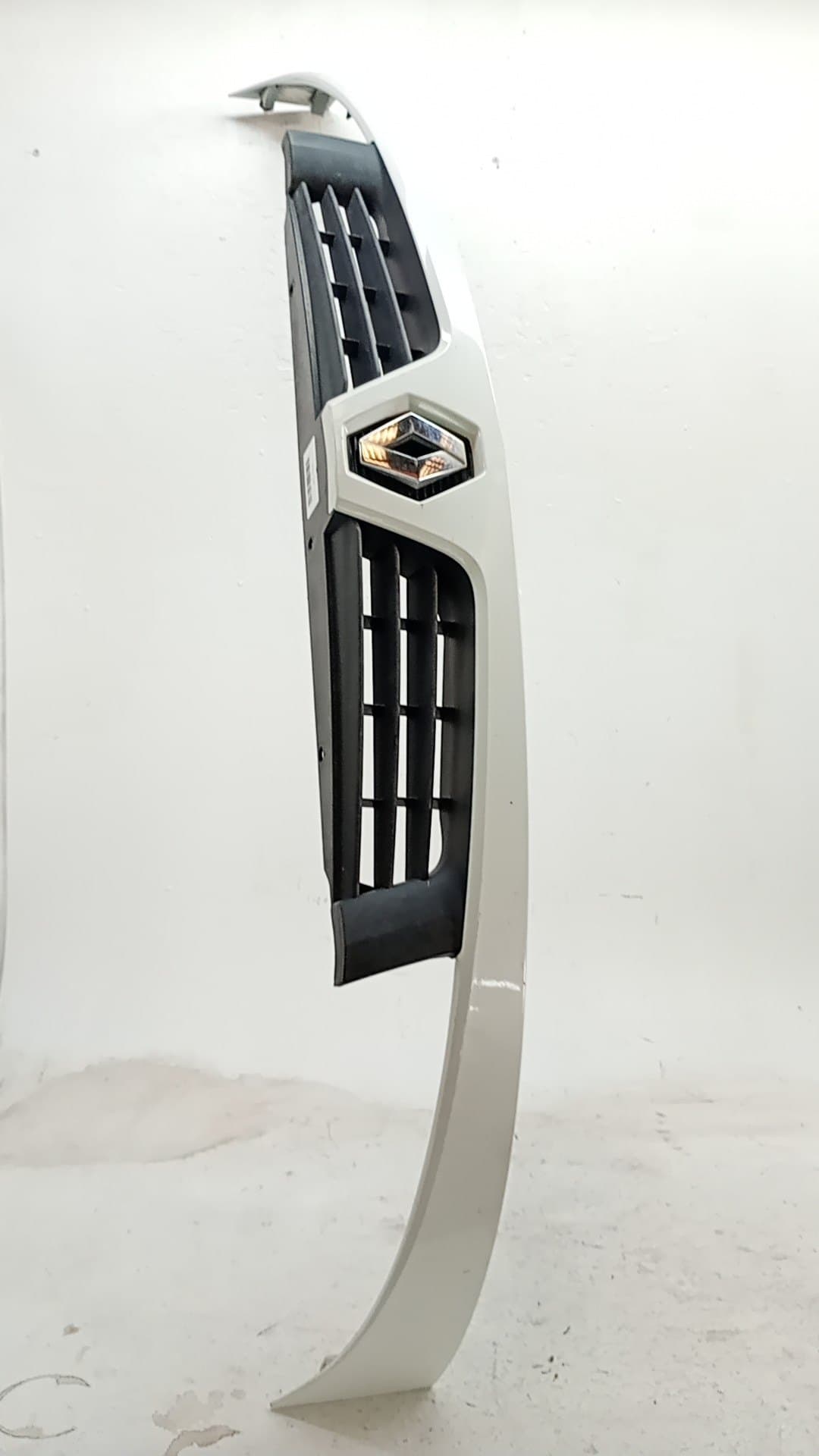 Rejilla delantera RENAULT KANGOO (KC0/1_)