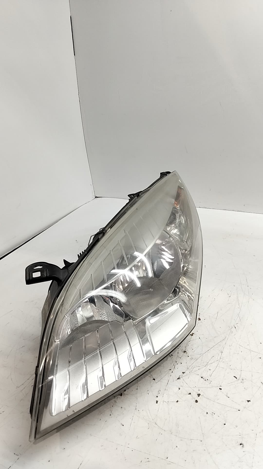 Faro izquierdo RENAULT MEGANE III BERLINA 5 P