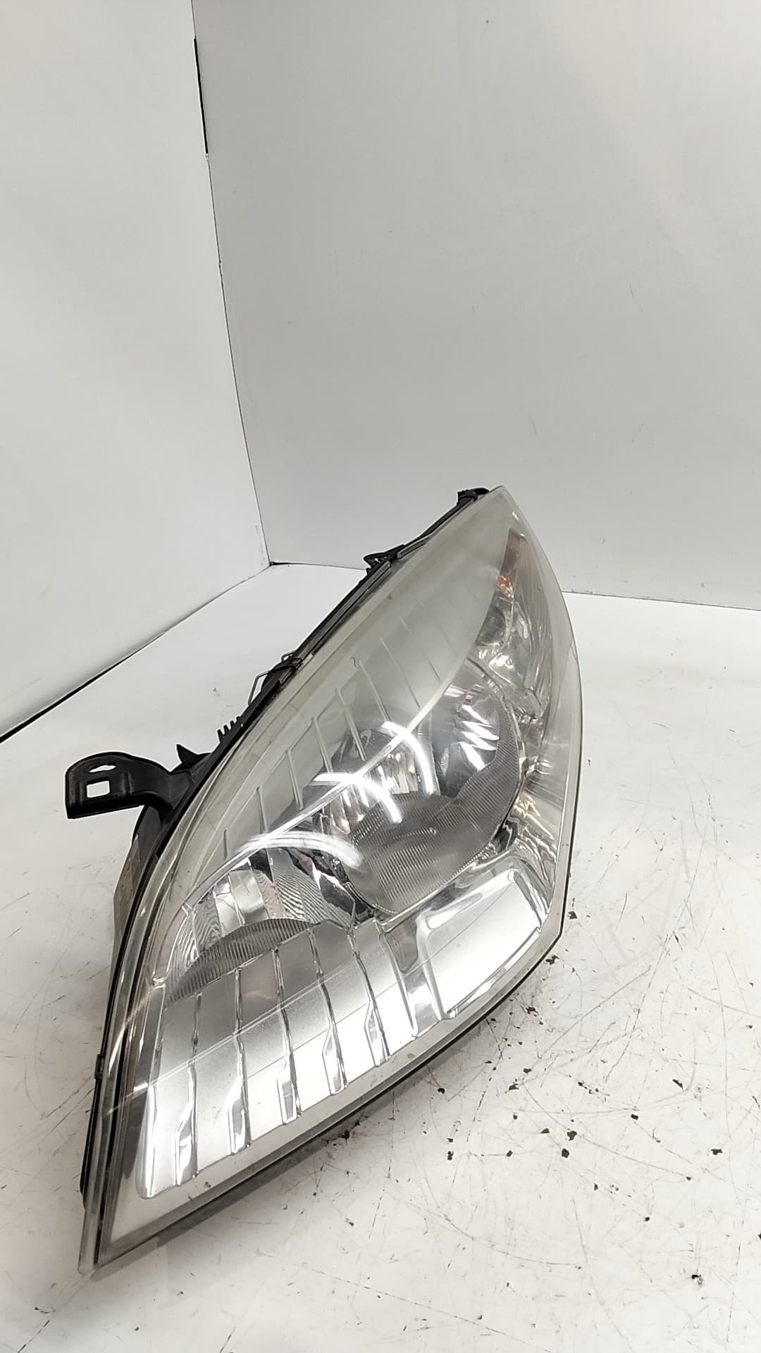 Faro izquierdo RENAULT MEGANE III BERLINA 5 P 5
