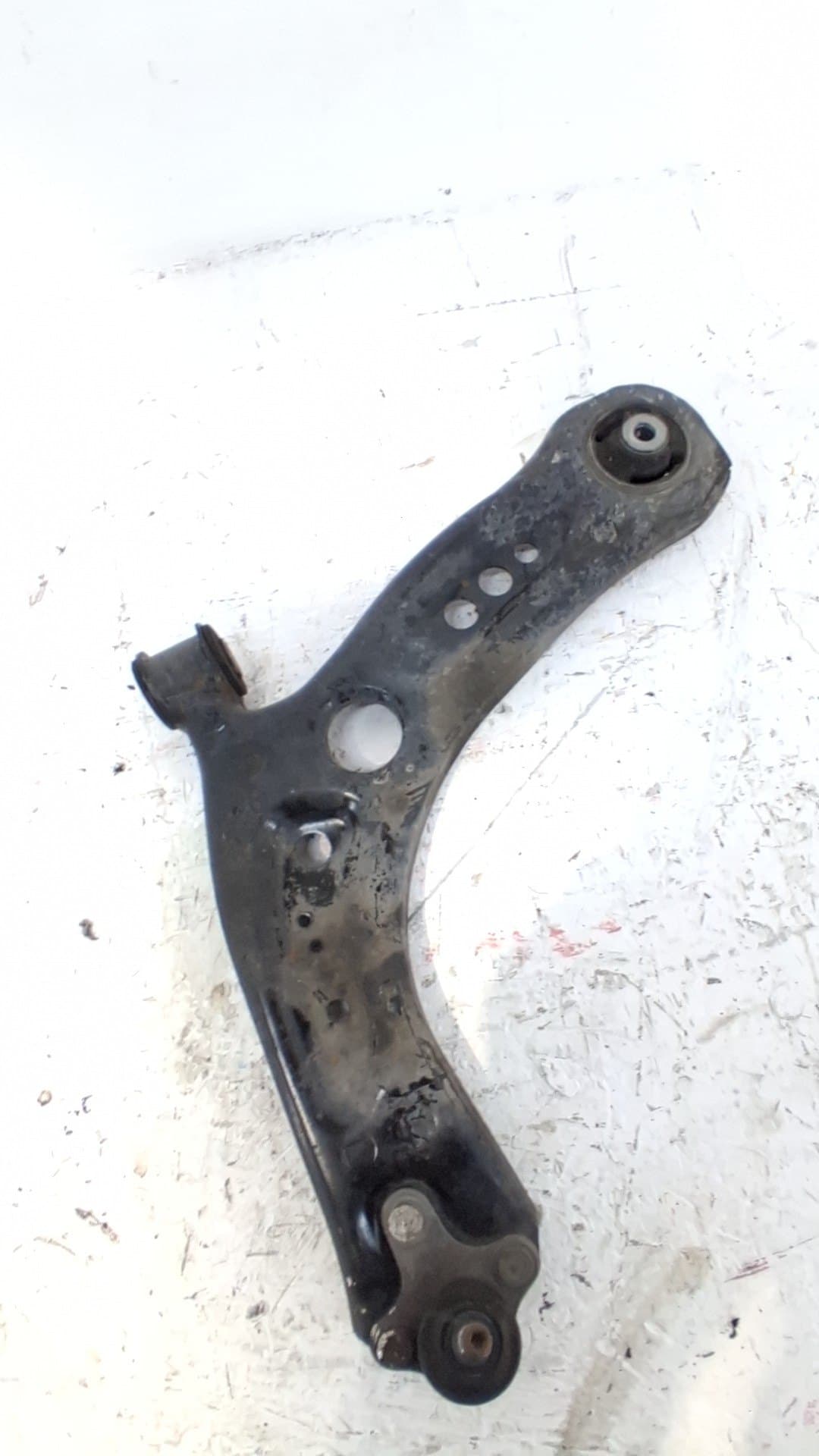 Brazo suspension inferior delantero derecho SKODA OCTAVIA BERLINA (1Z3)