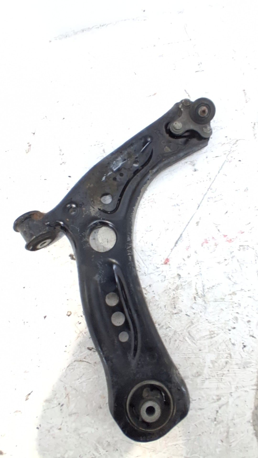 Brazo suspension inferior delantero izquierdo SKODA OCTAVIA BERLINA (1Z3)