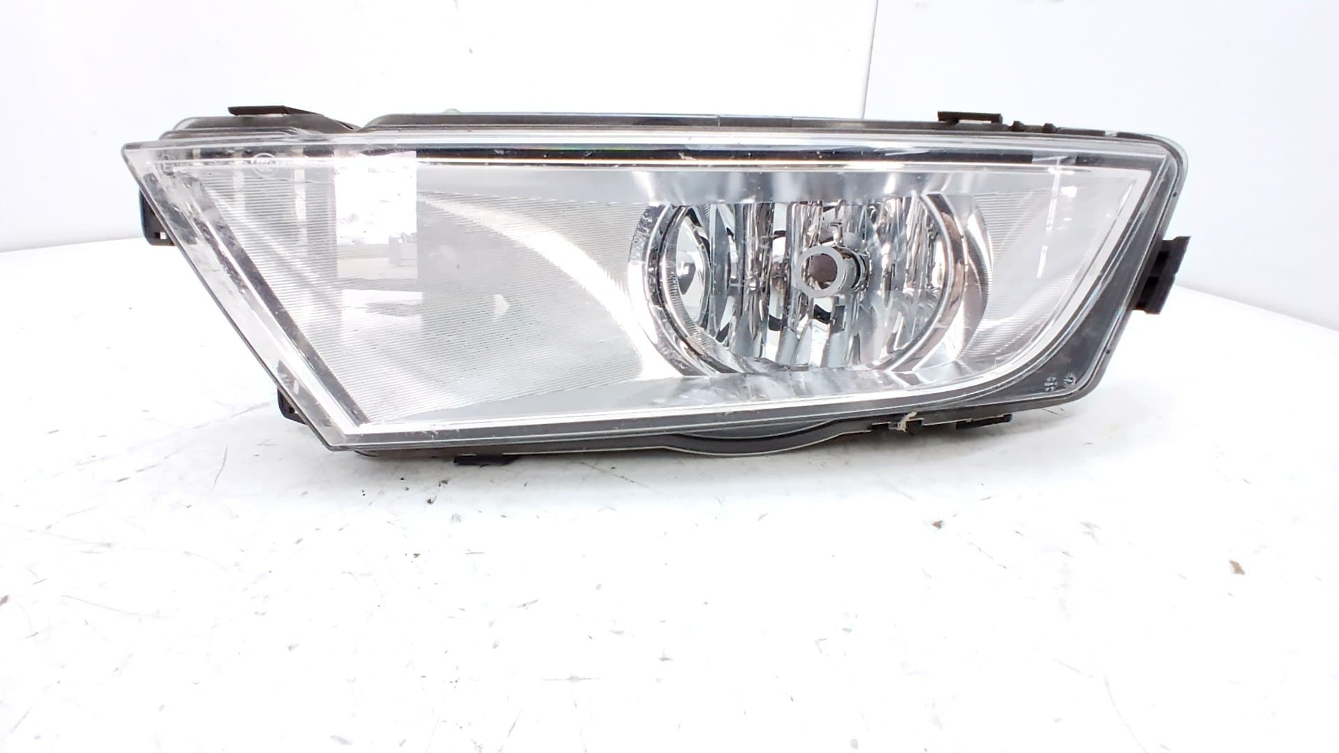 Faro antiniebla izquierdo SKODA OCTAVIA BERLINA (1Z3)