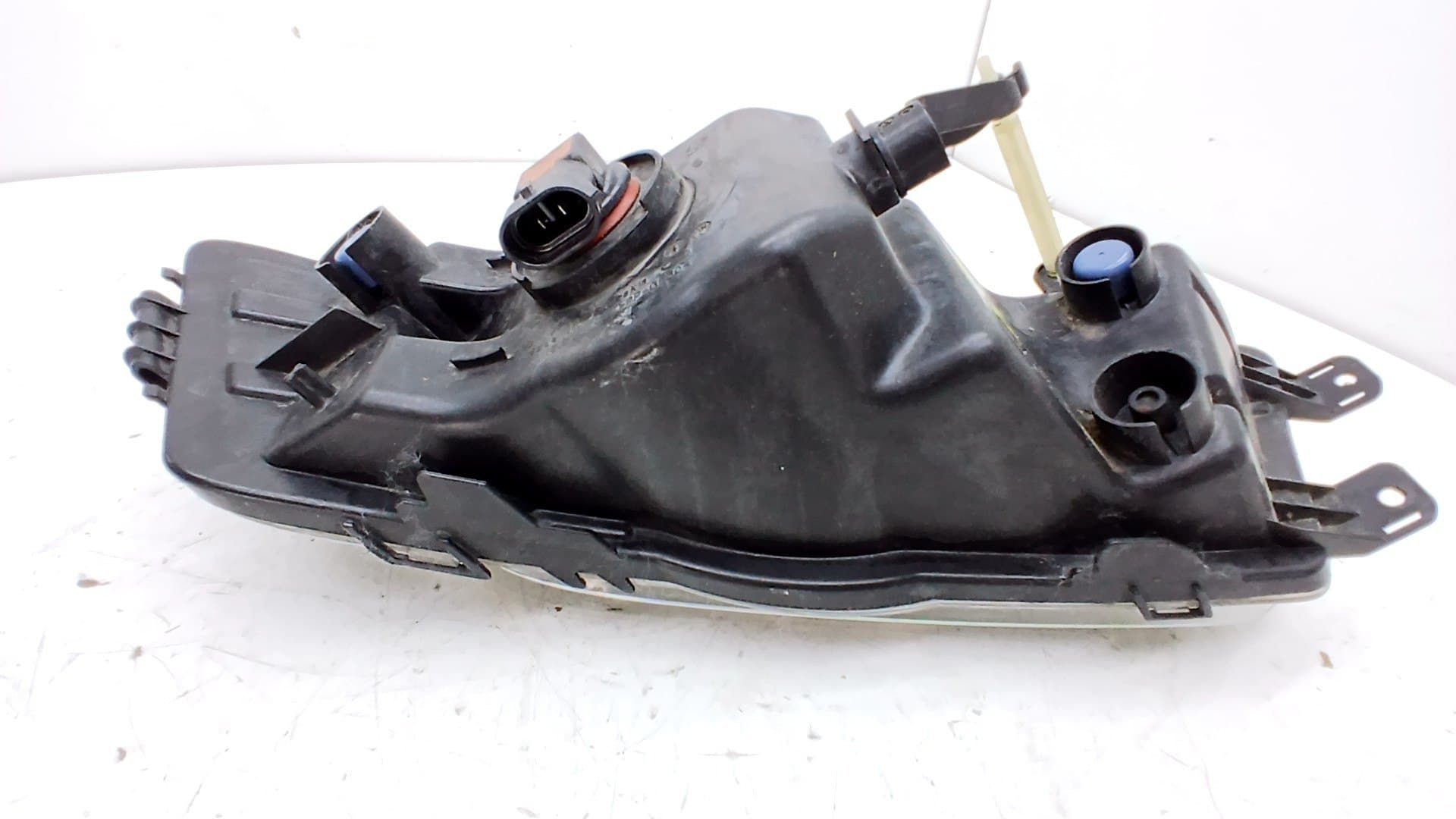 Faro antiniebla izquierdo SKODA OCTAVIA BERLINA (1Z3) 3
