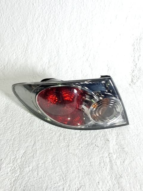 Piloto trasero izquierdo MAZDA 6 SEDAN (GG)