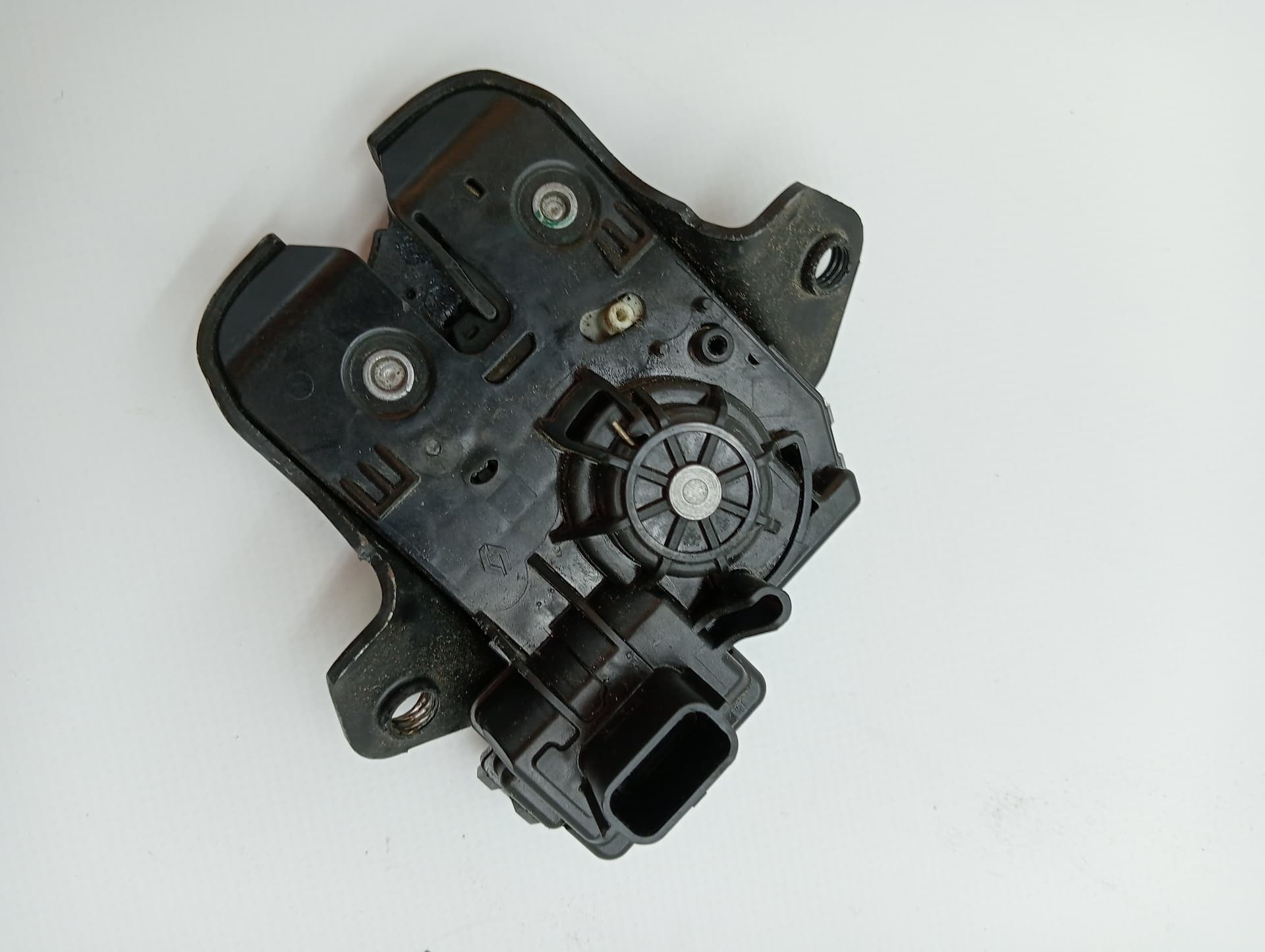 Cerradura maletero / porton DACIA SANDERO 2