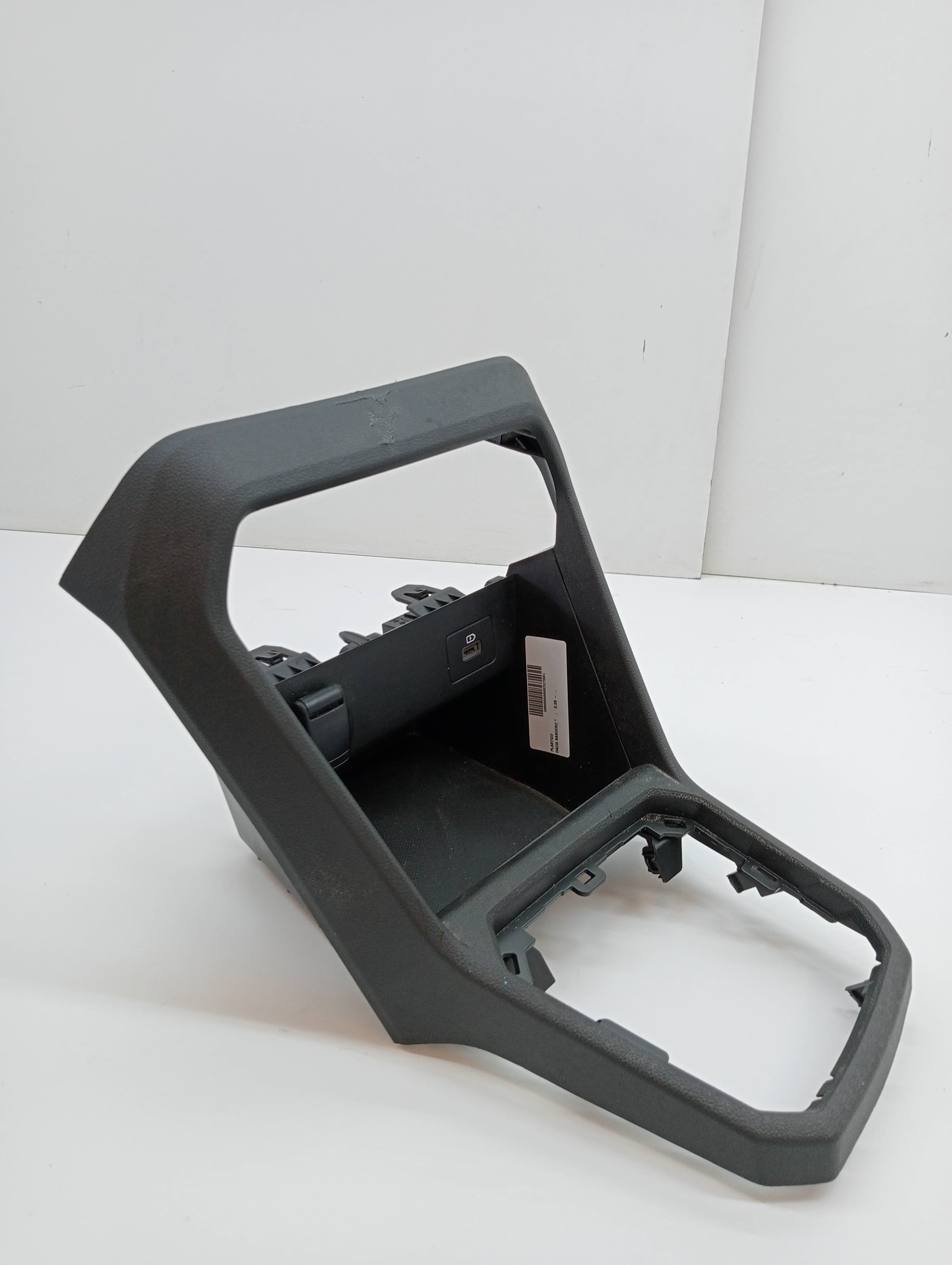 Plastico DACIA SANDERO 3