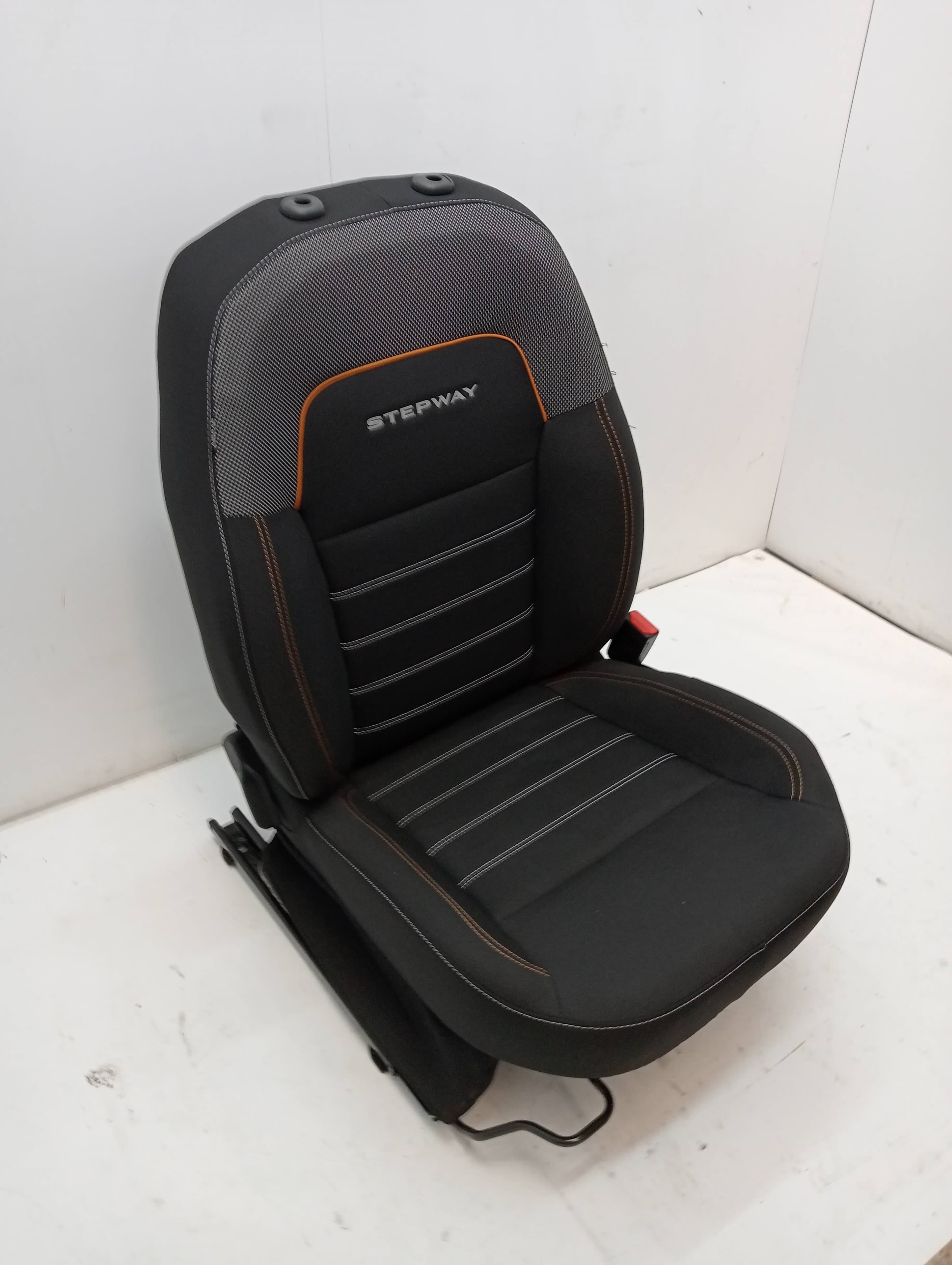 Asiento delantero derecho DACIA SANDERO 3
