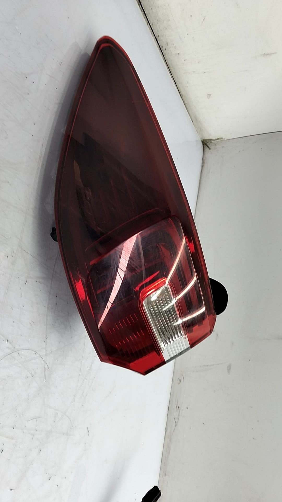 Piloto trasero izquierdo OPEL GRANDLAND|X (A18, P1UO)