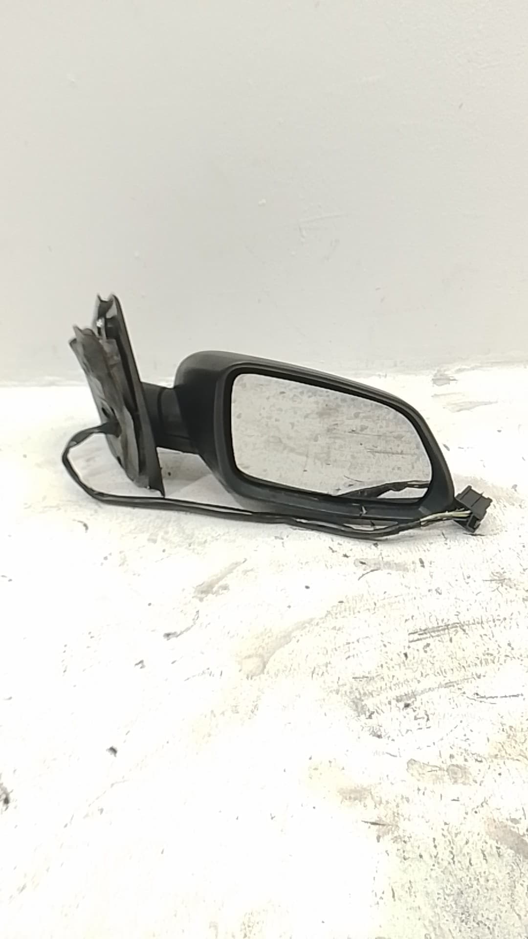 Retrovisor derecho VOLKSWAGEN POLO (9N1)