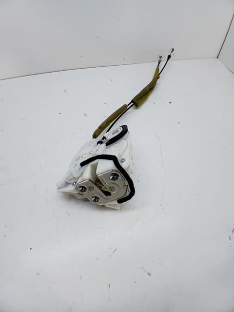 Cerradura puerta delantera derecha MAZDA 6