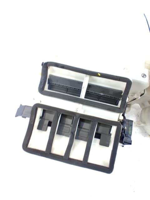 Mueble interior calefaccion MAZDA 6 4