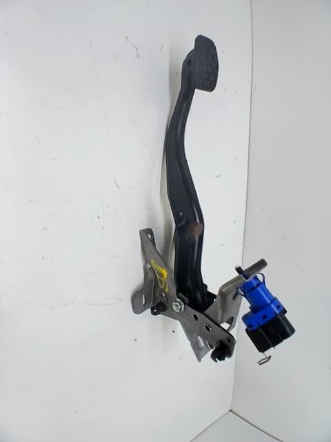 Pedal freno MAZDA 6 2