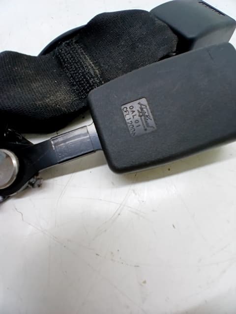 Enganche cinturon trasero central MAZDA 6 3
