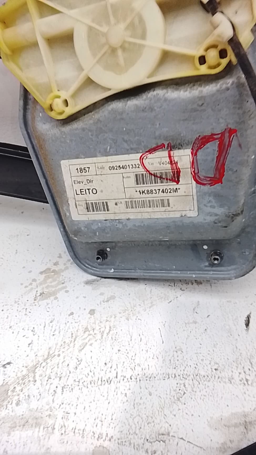 Elevalunas delantero derecho VOLKSWAGEN SCIROCCO VAN 3