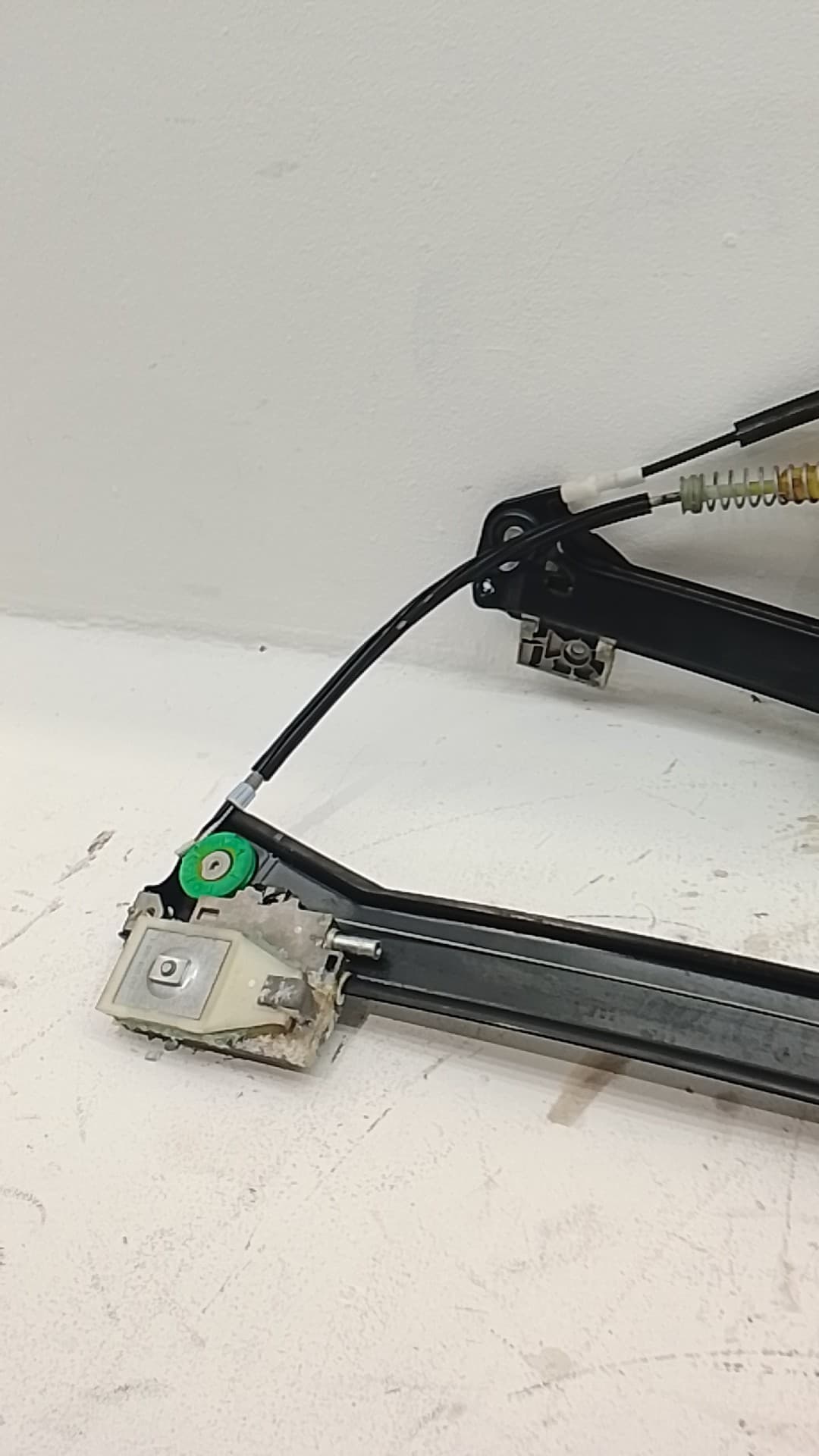 Elevalunas delantero derecho VOLKSWAGEN SCIROCCO VAN 2