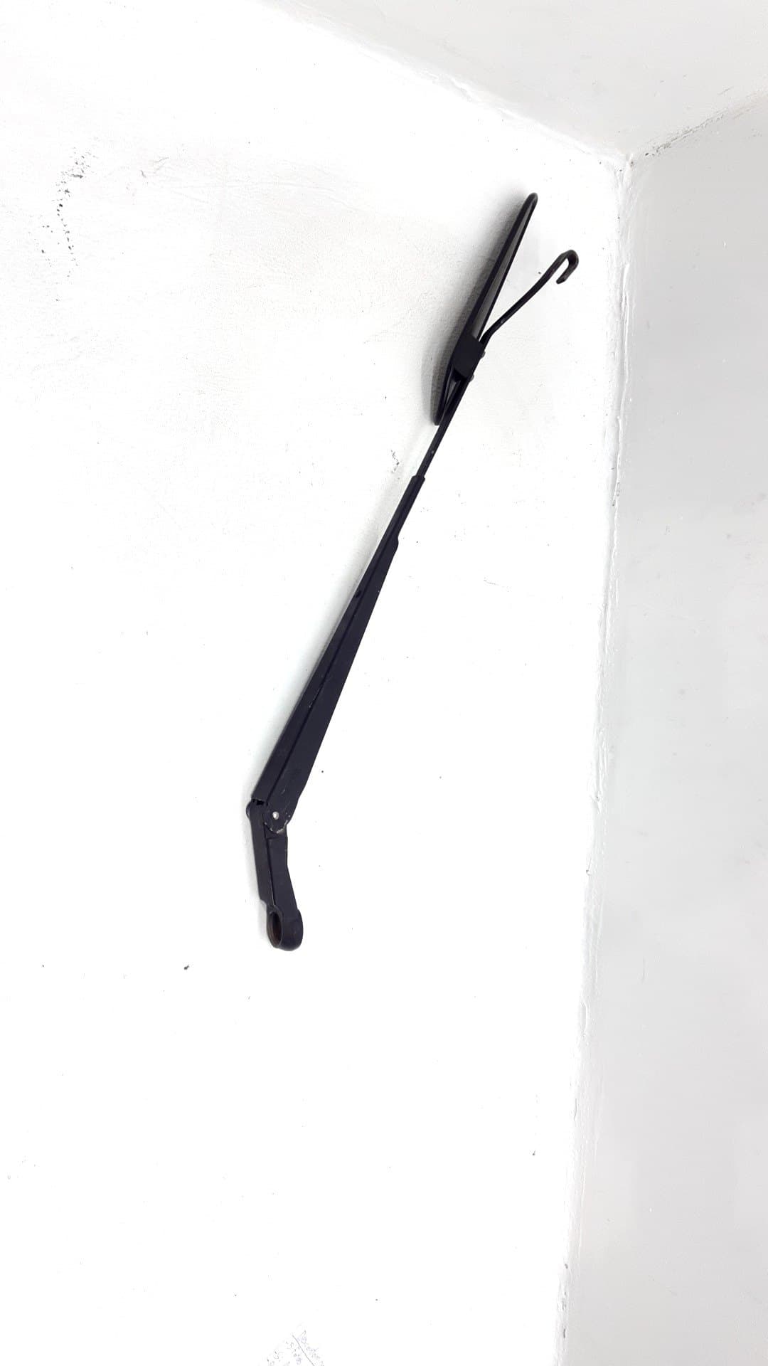 Brazo limpia delantero izquierdo TATA INDICA
