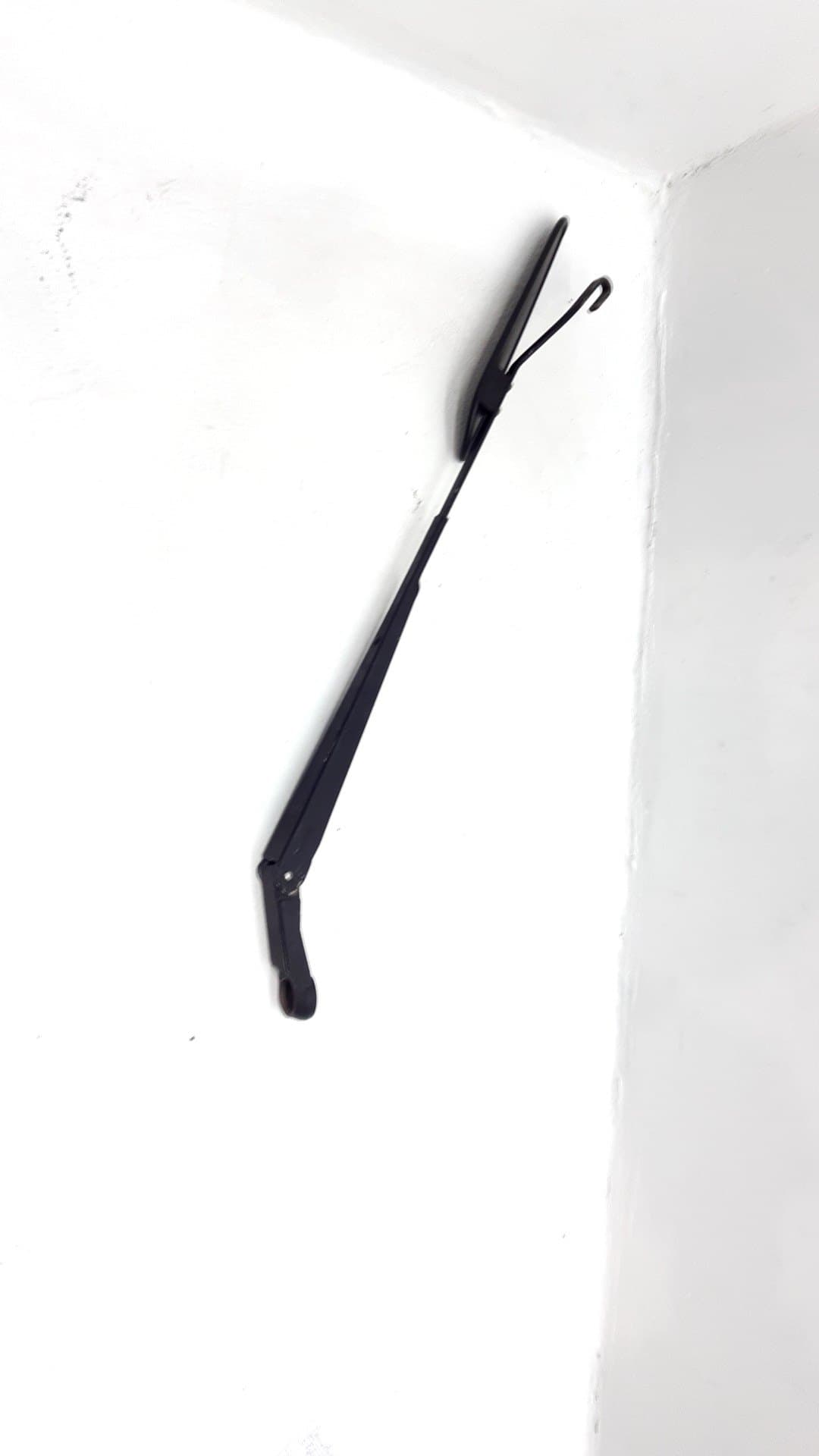 Brazo limpia delantero izquierdo TATA INDICA 4