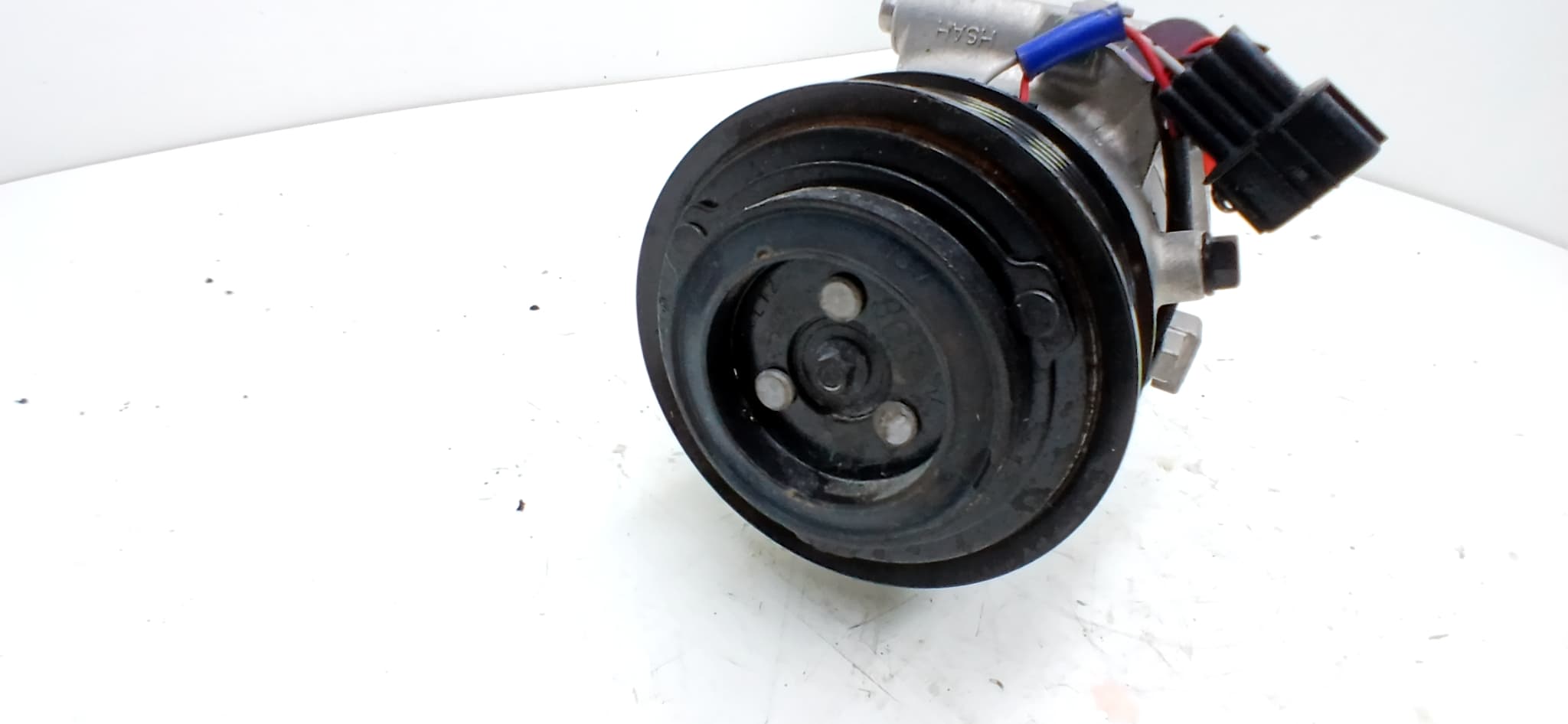 Recambio HYUNDAI BAYON ref. 97701Q0450 4