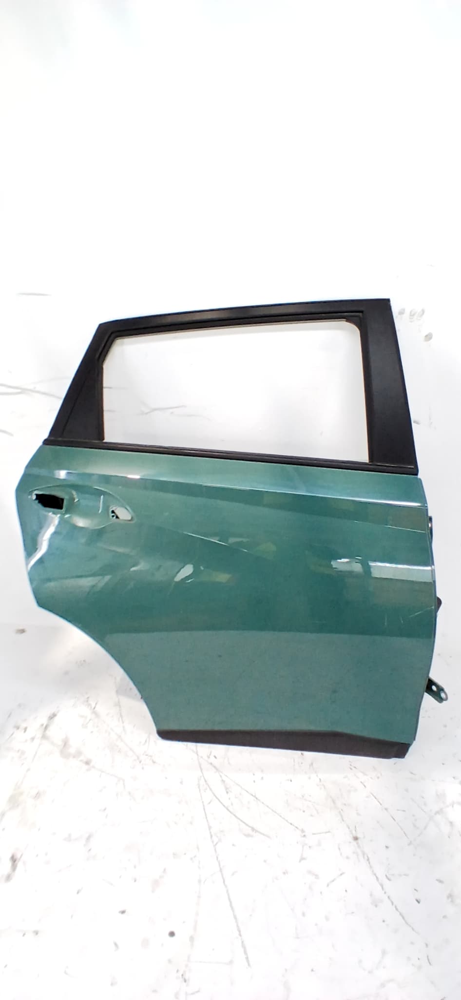 Puerta trasera derecha HYUNDAI BAYON