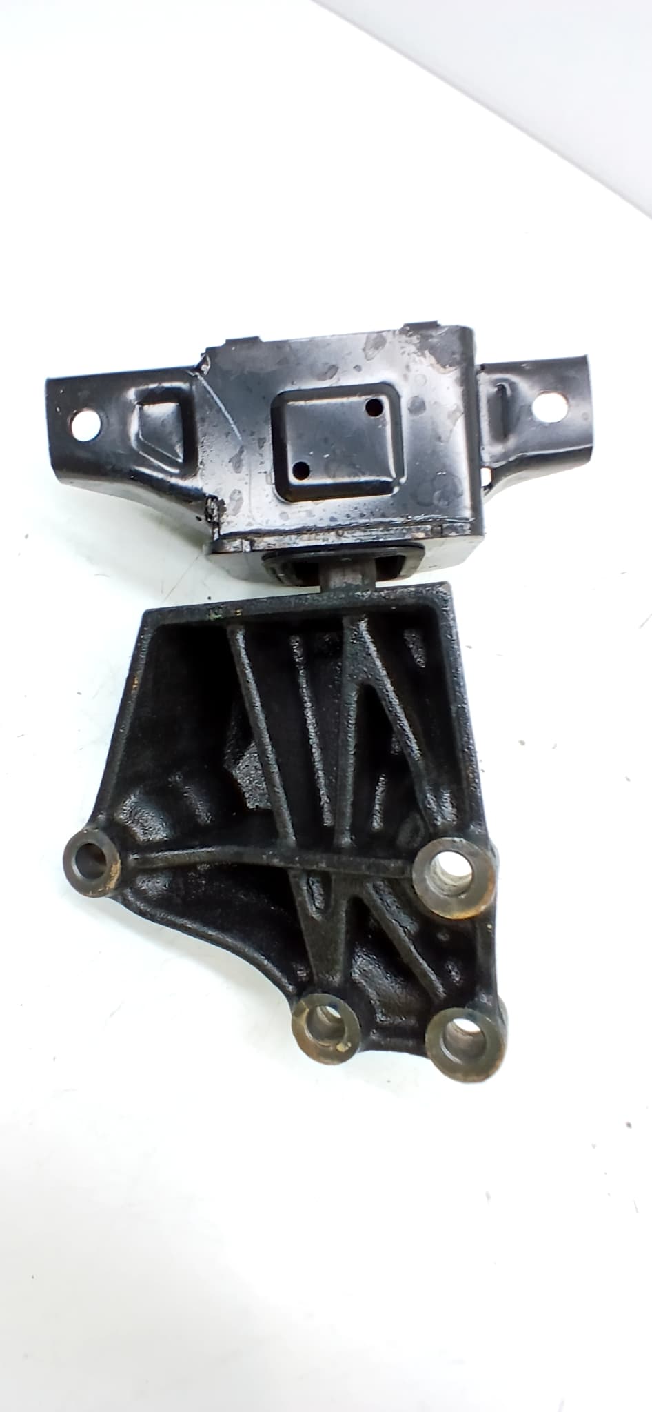 Soporte motor HYUNDAI BAYON 2