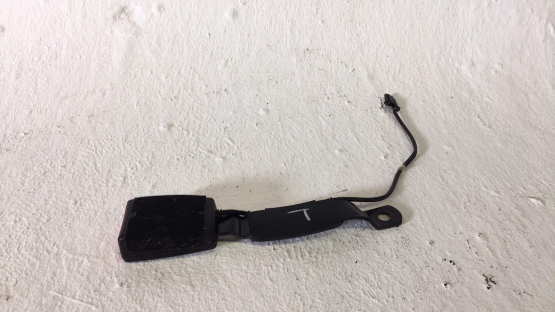 Enganche cinturon delantero izquierdo AUDI A1 SPORTBACK (8XF) 2