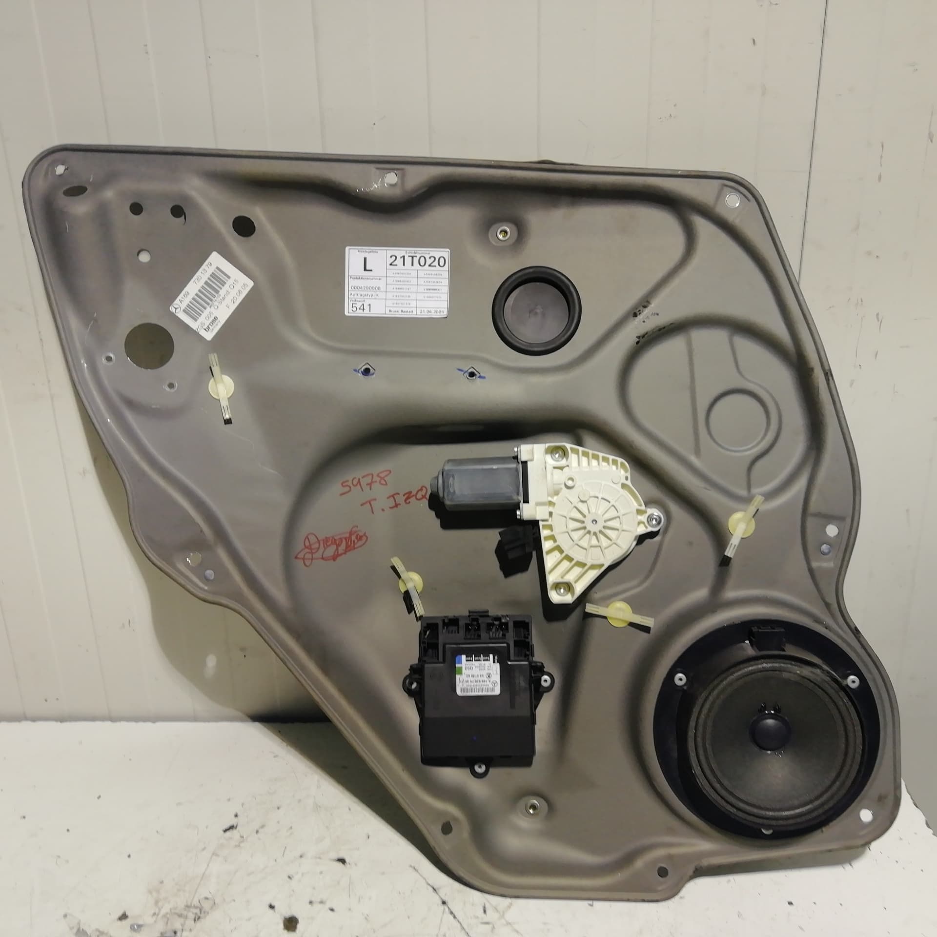 Motor elevalunas trasero izquierdo MERCEDES-BENZ CLASE A (W169)