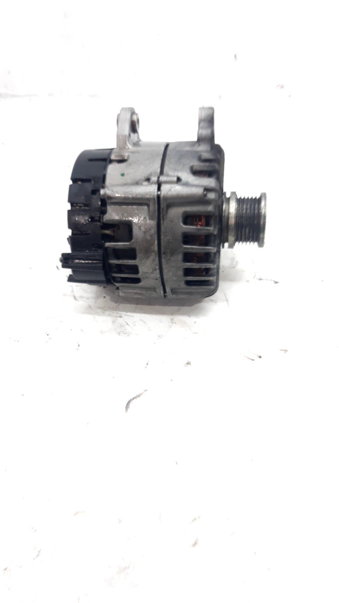 Alternador AUDI A4 AVANT (8W5)