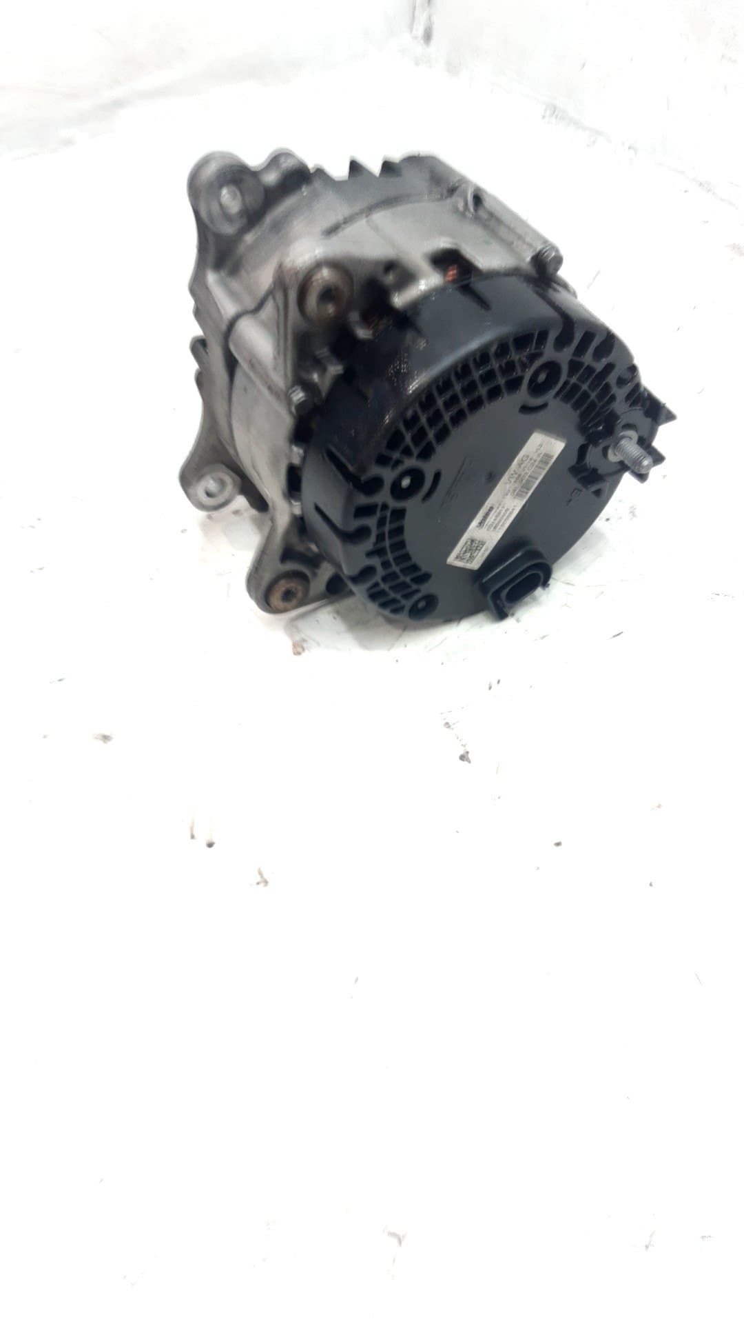 Alternador AUDI A4 AVANT (8W5) 3